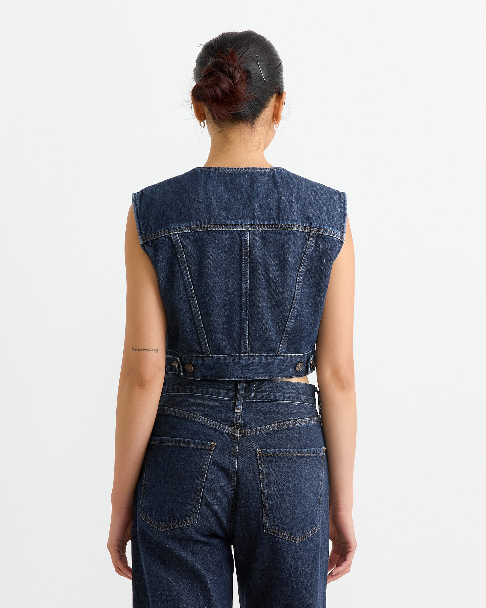 Leo Vest in Polished - Image 4