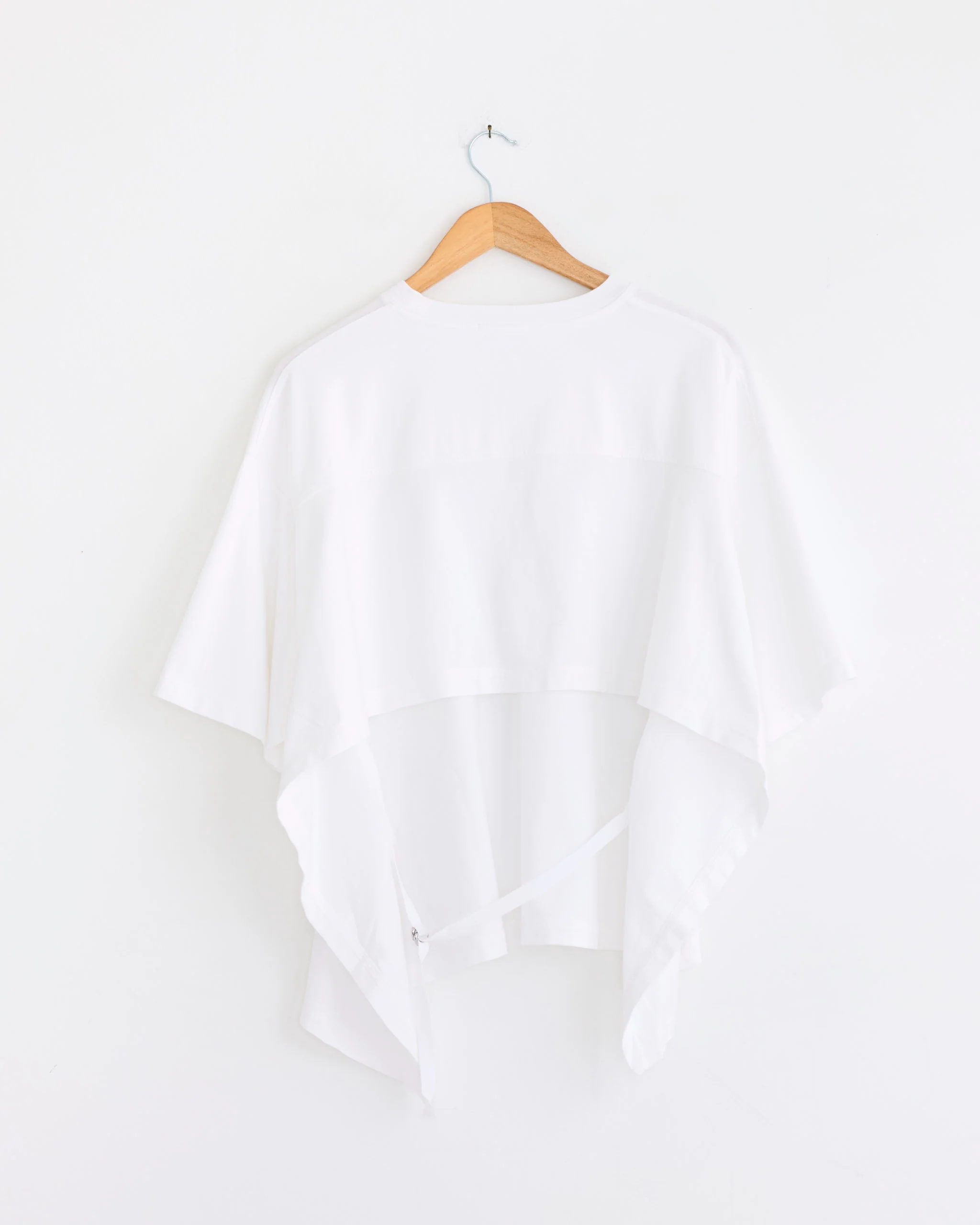 Theo T-Shirt in White - Image 2