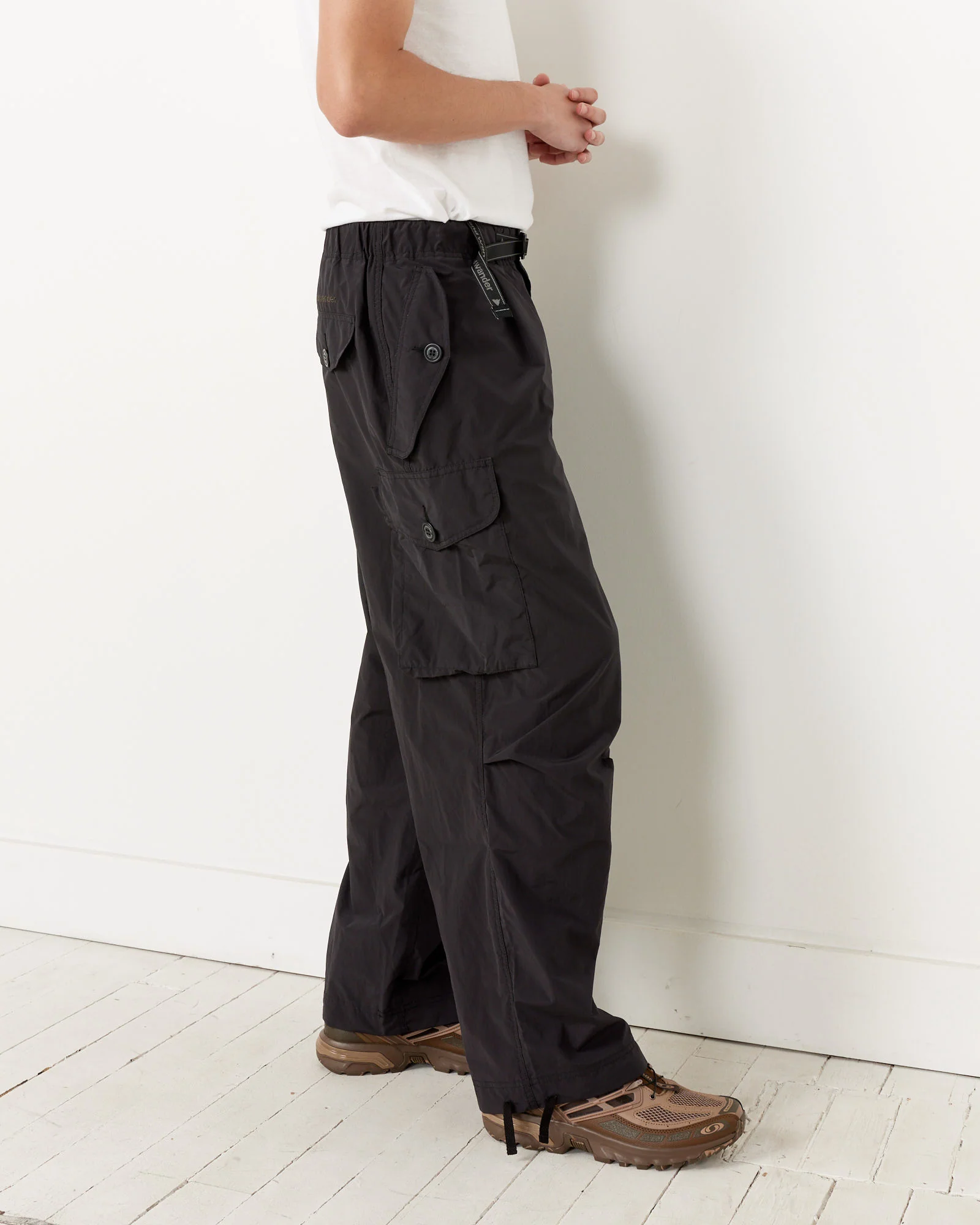 Oversized Cargo Pants in Black - Image 3