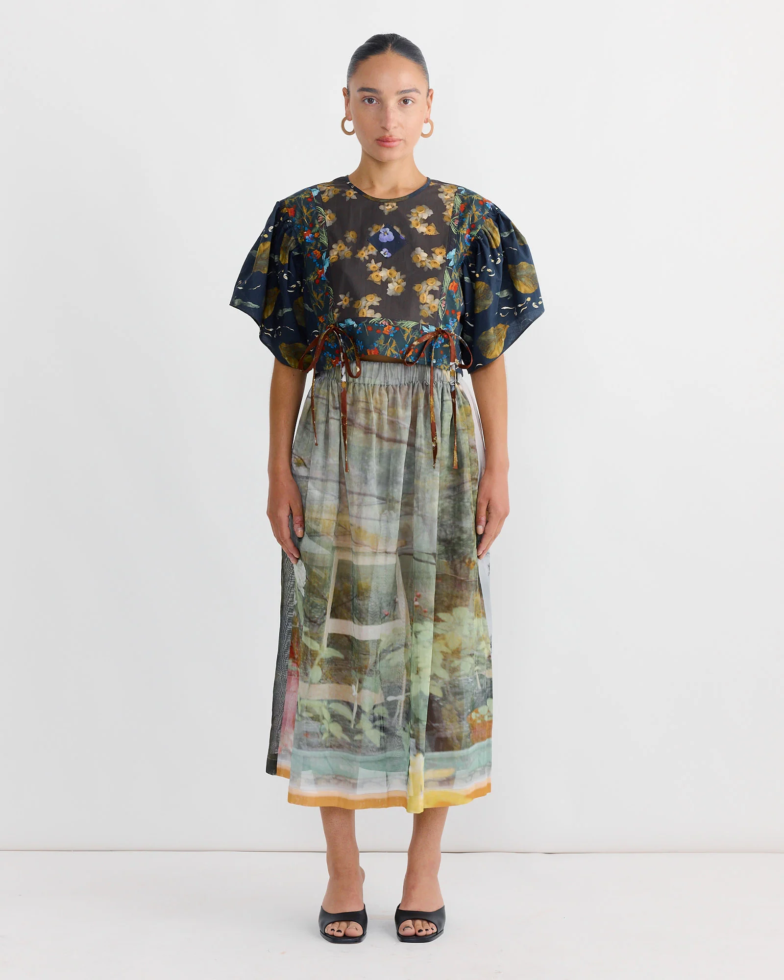Folk Top in Print Z/Flower Power Dark - Image 2