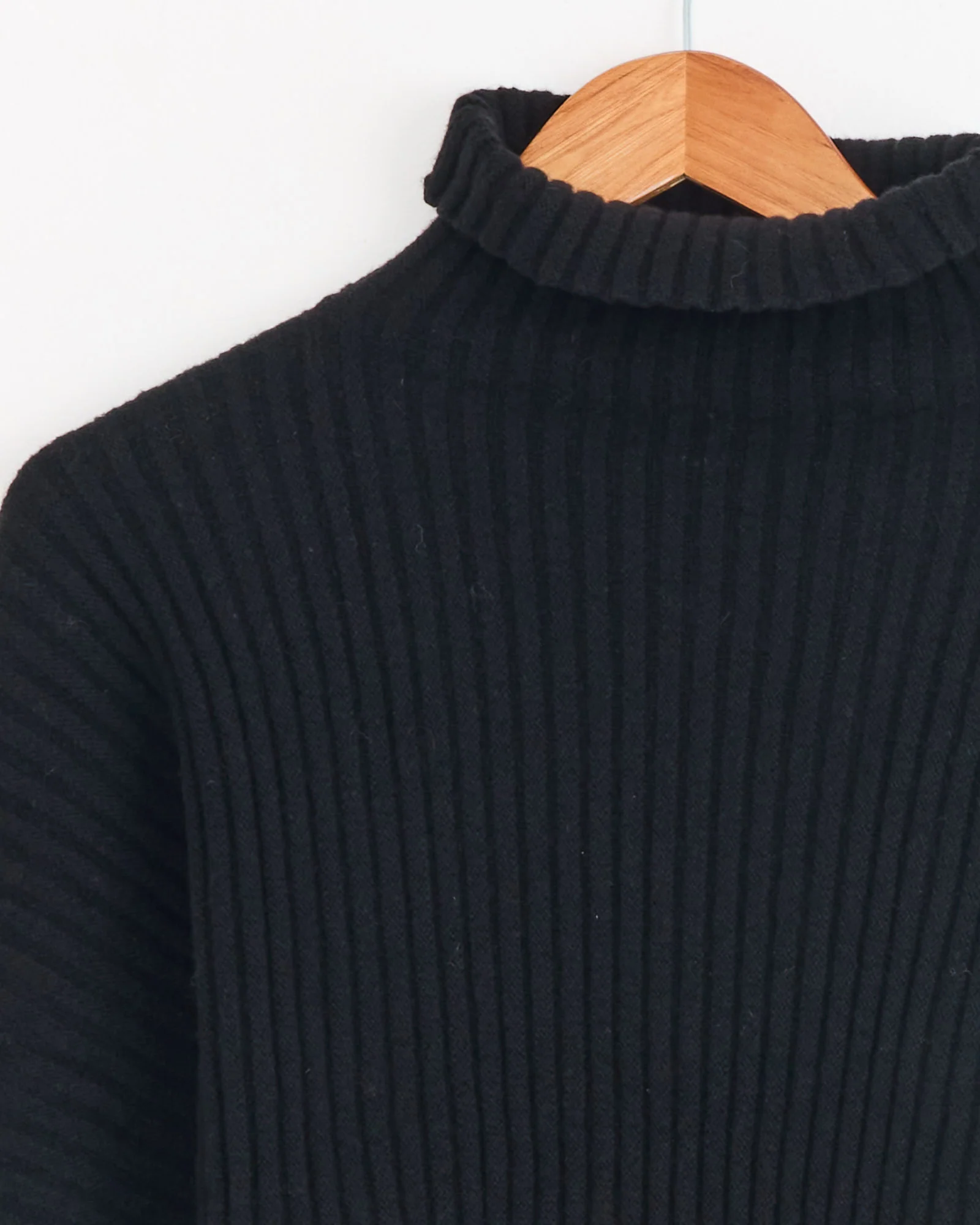 Kai Turtleneck in Black - Image 2