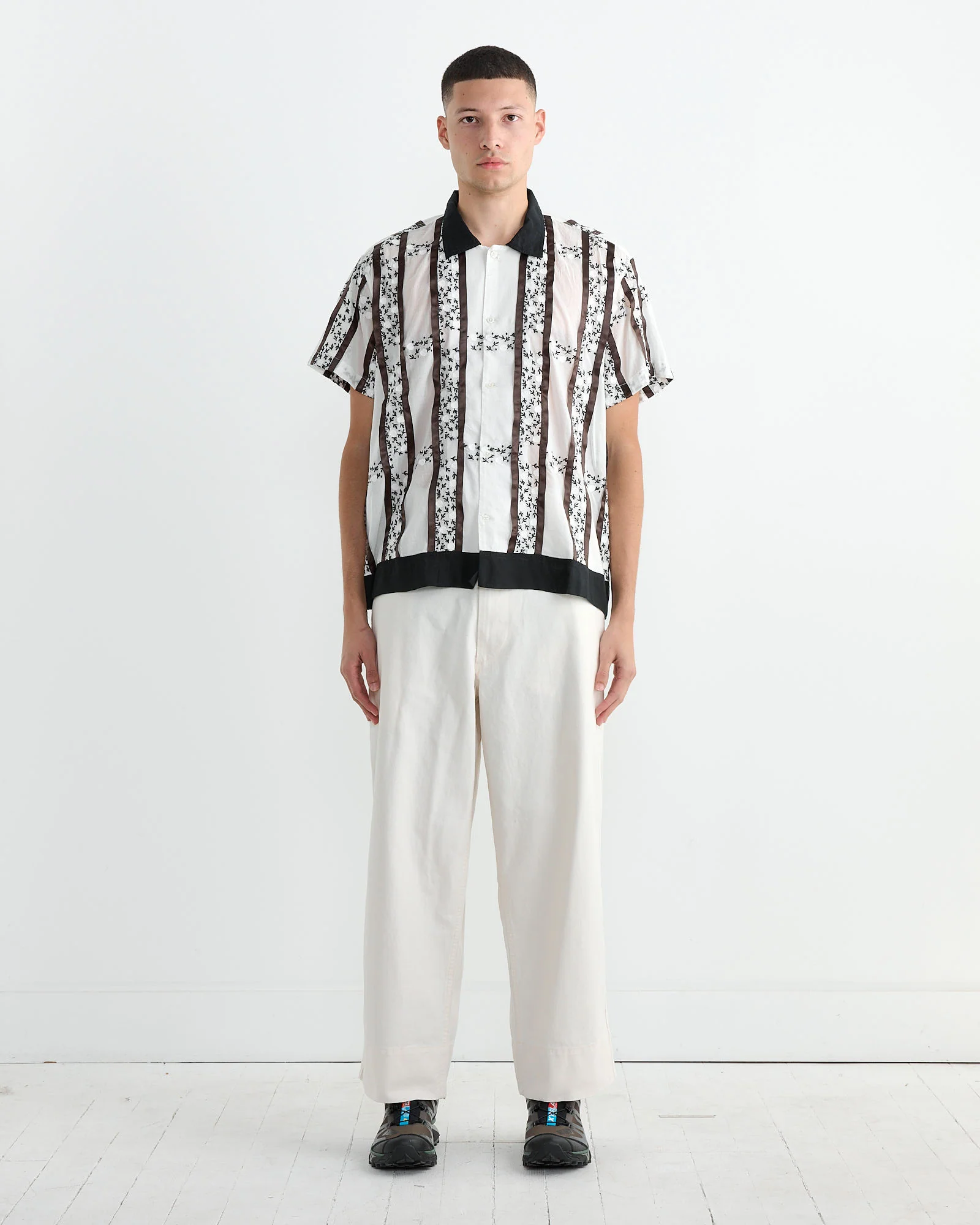 Lattice Spring Shirt in White/Black - Image 2