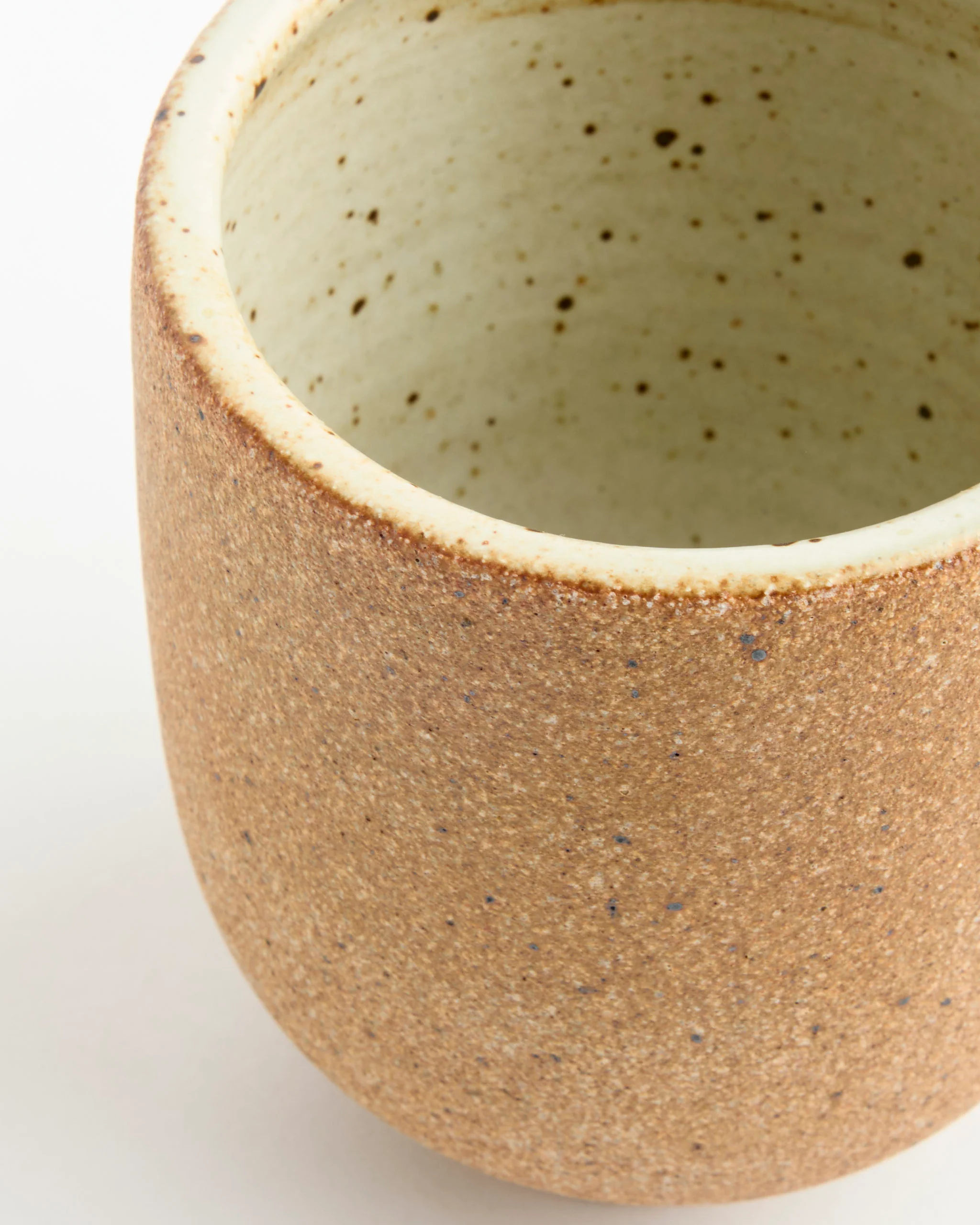 Wine Cup in Sandstorm/Matte White Interior - Image 2