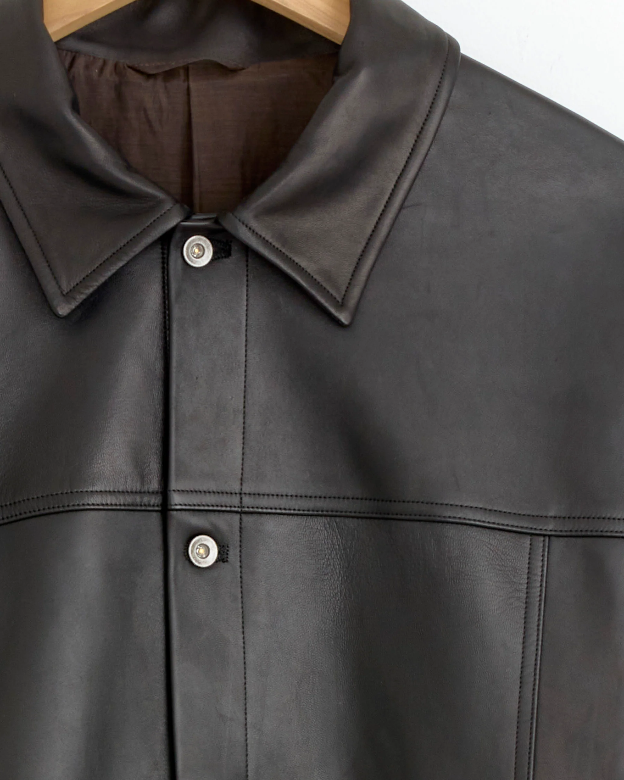 Glove Lamb Leather Jacket in Black - Image 2