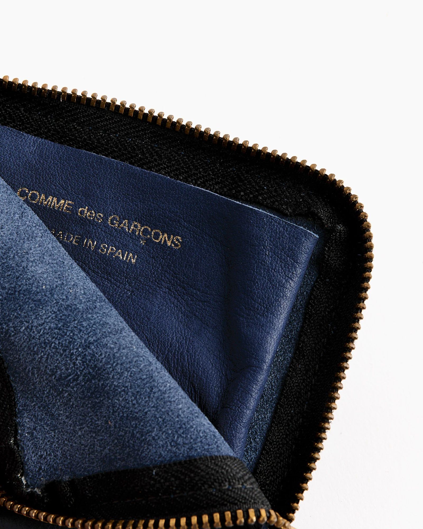 Washed Half Zip Wallet in Navy - Image 2