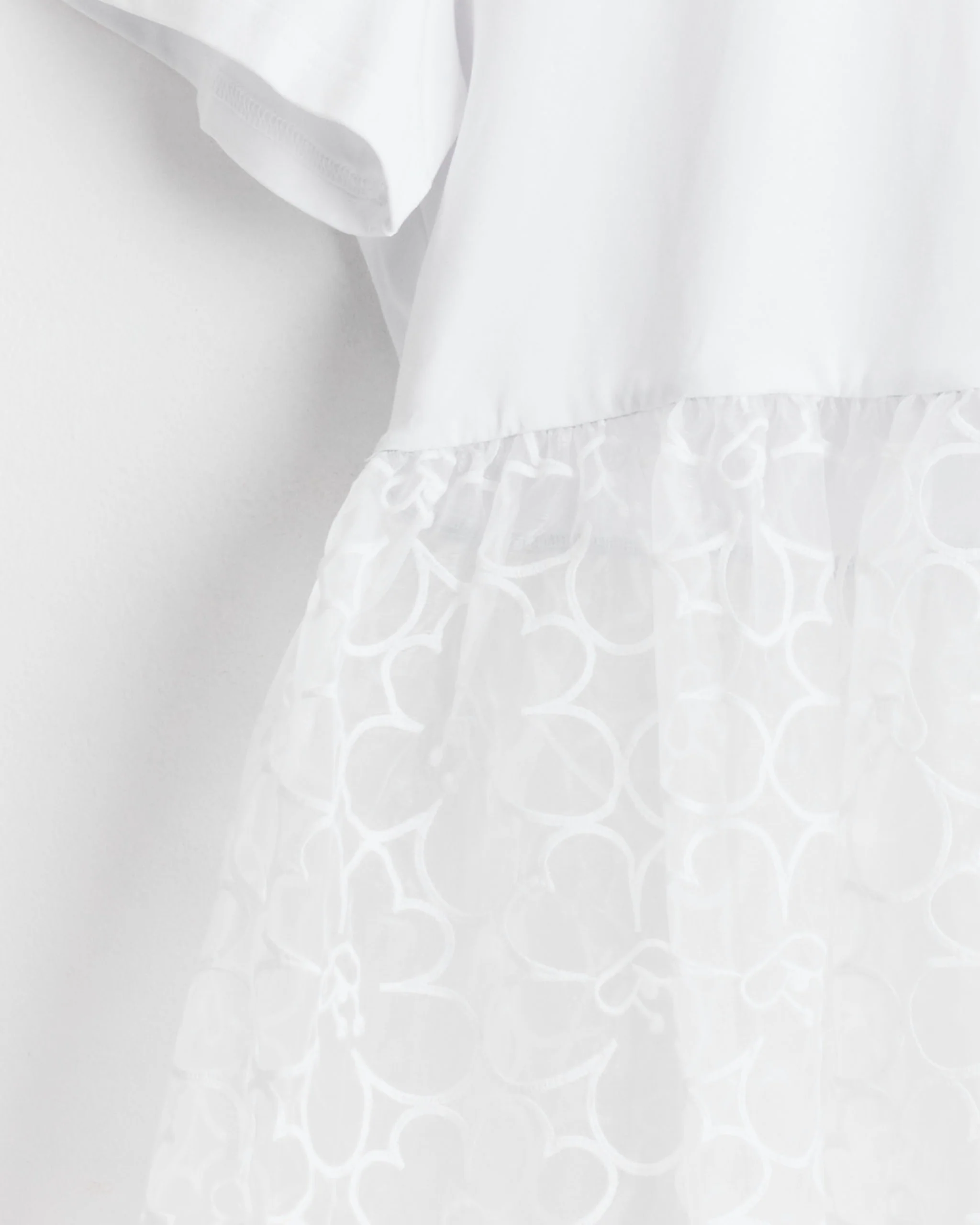 Connie T-Shirt in White - Image 2