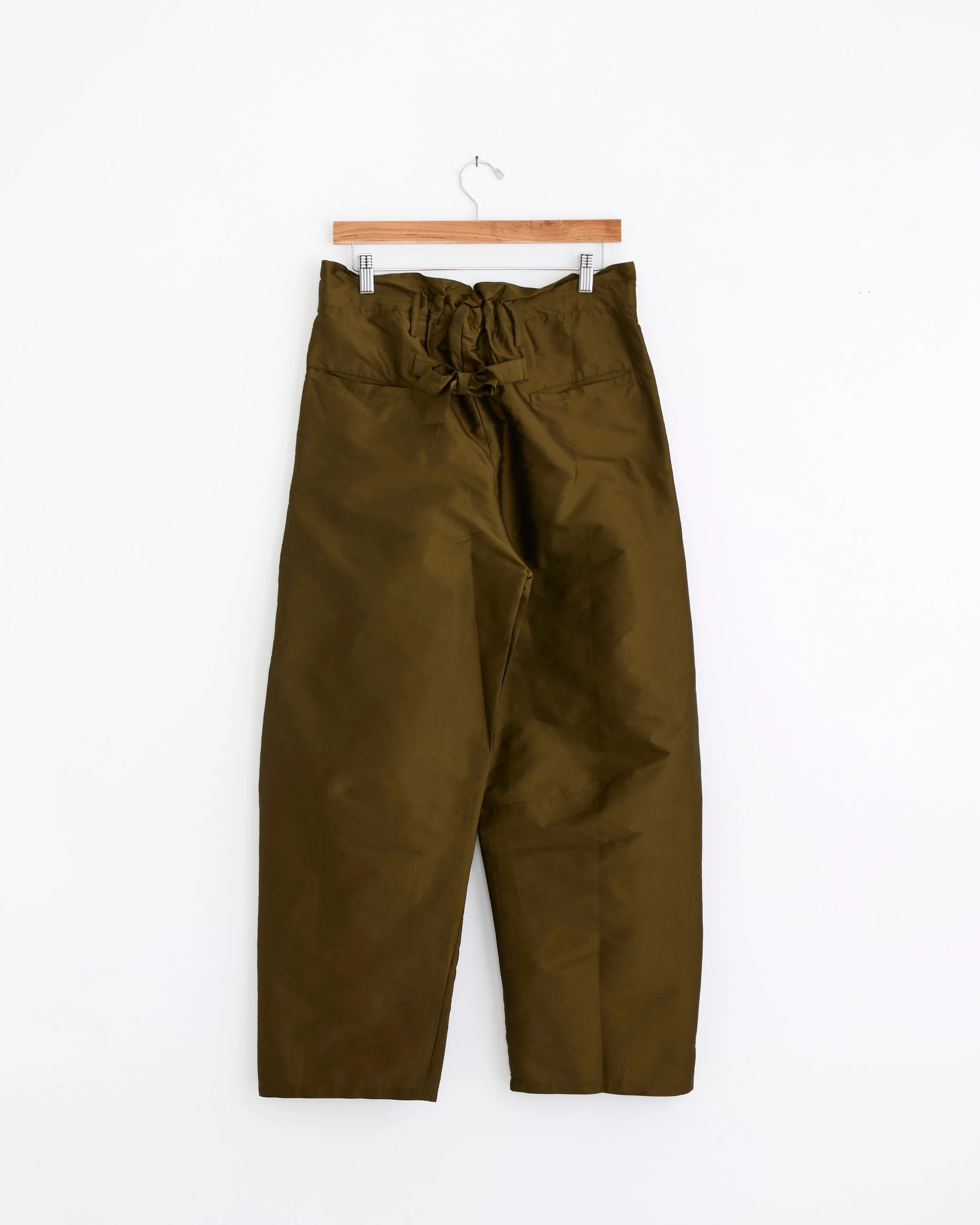 Techno Taffeta Barrel Pant in Olive - Image 3