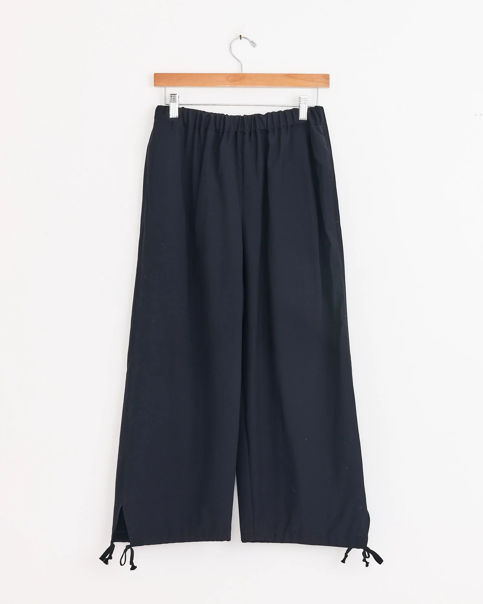 Drawstring Cuff Pant in Navy - Image 3