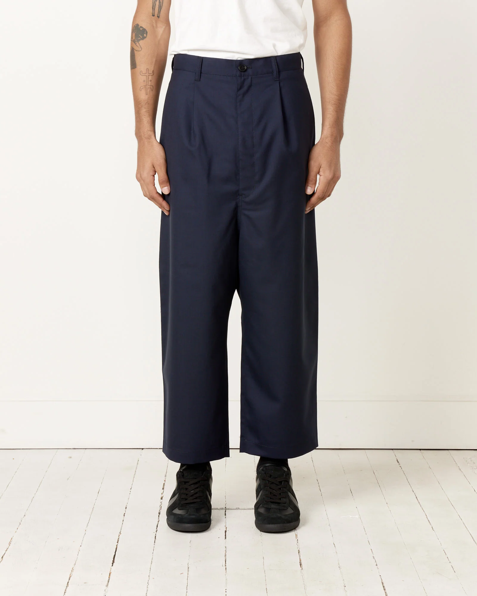 Pant in Dark Navy