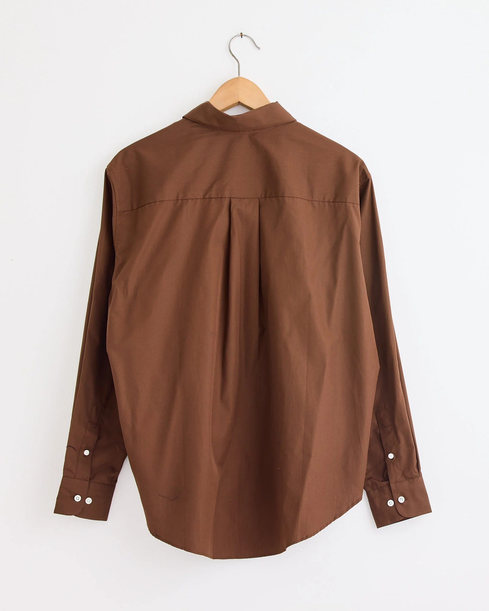 La Shirt Classica in Brown - Image 3