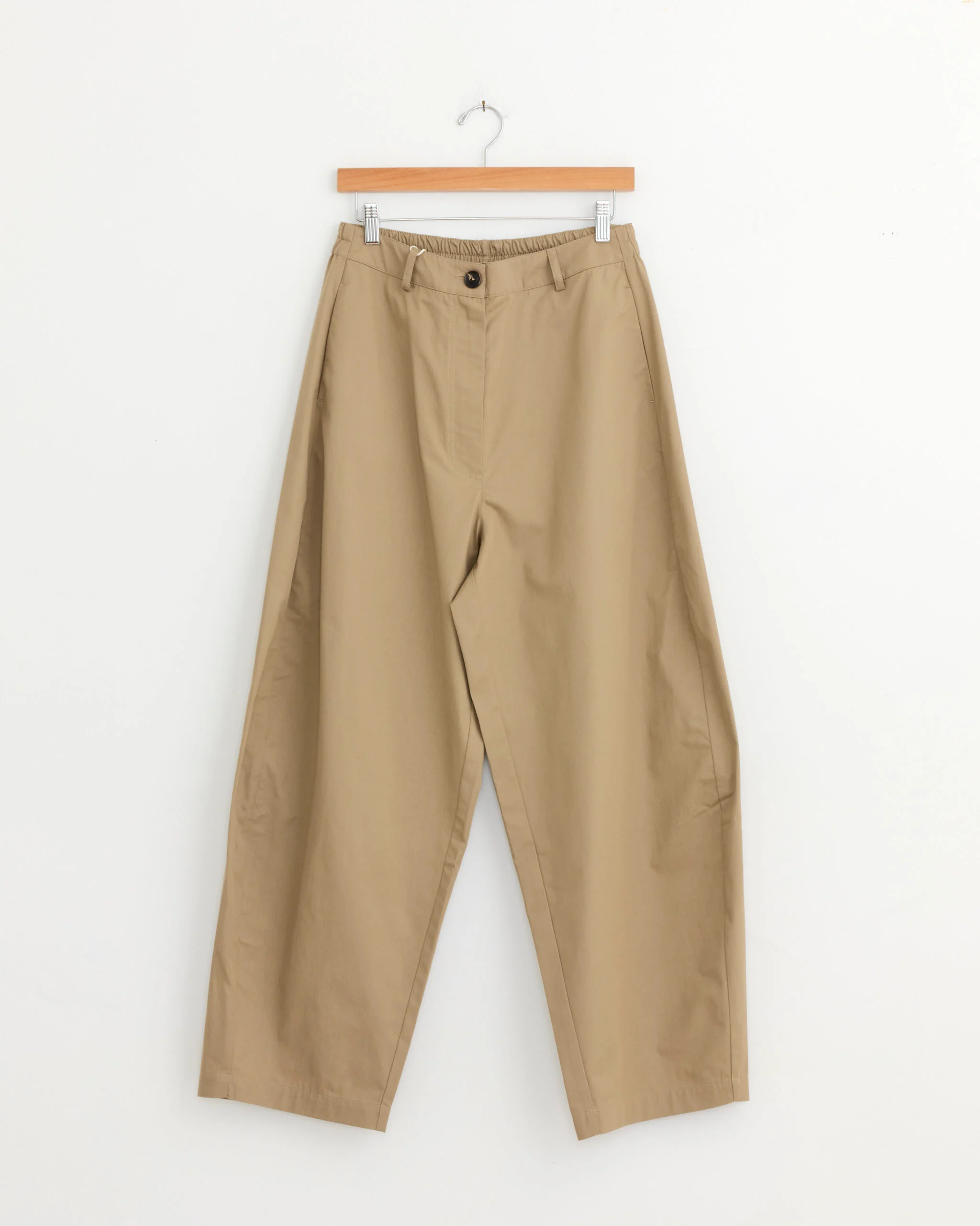 Curved Pant in Camel