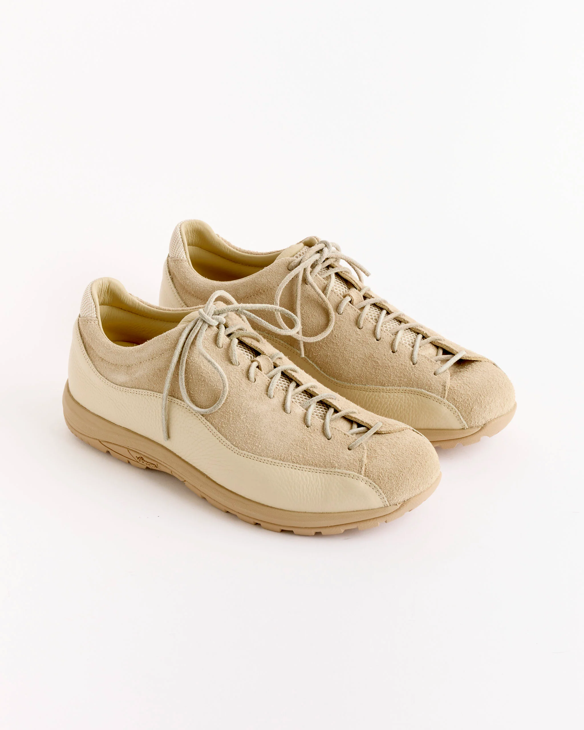 Bardolino Low-Top Suede Boot in Sesame - Image 2
