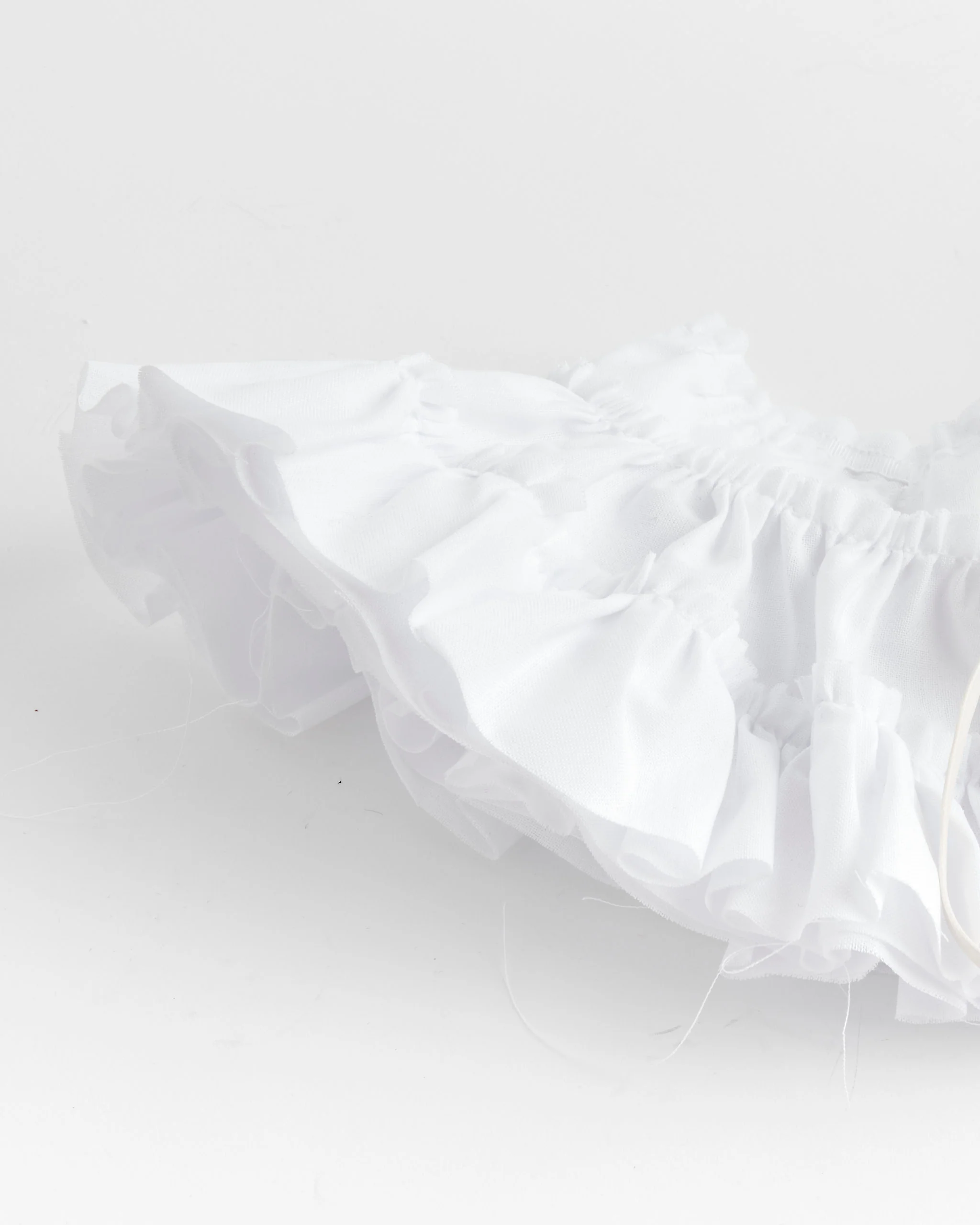 Ruffled Belt in White - Image 2