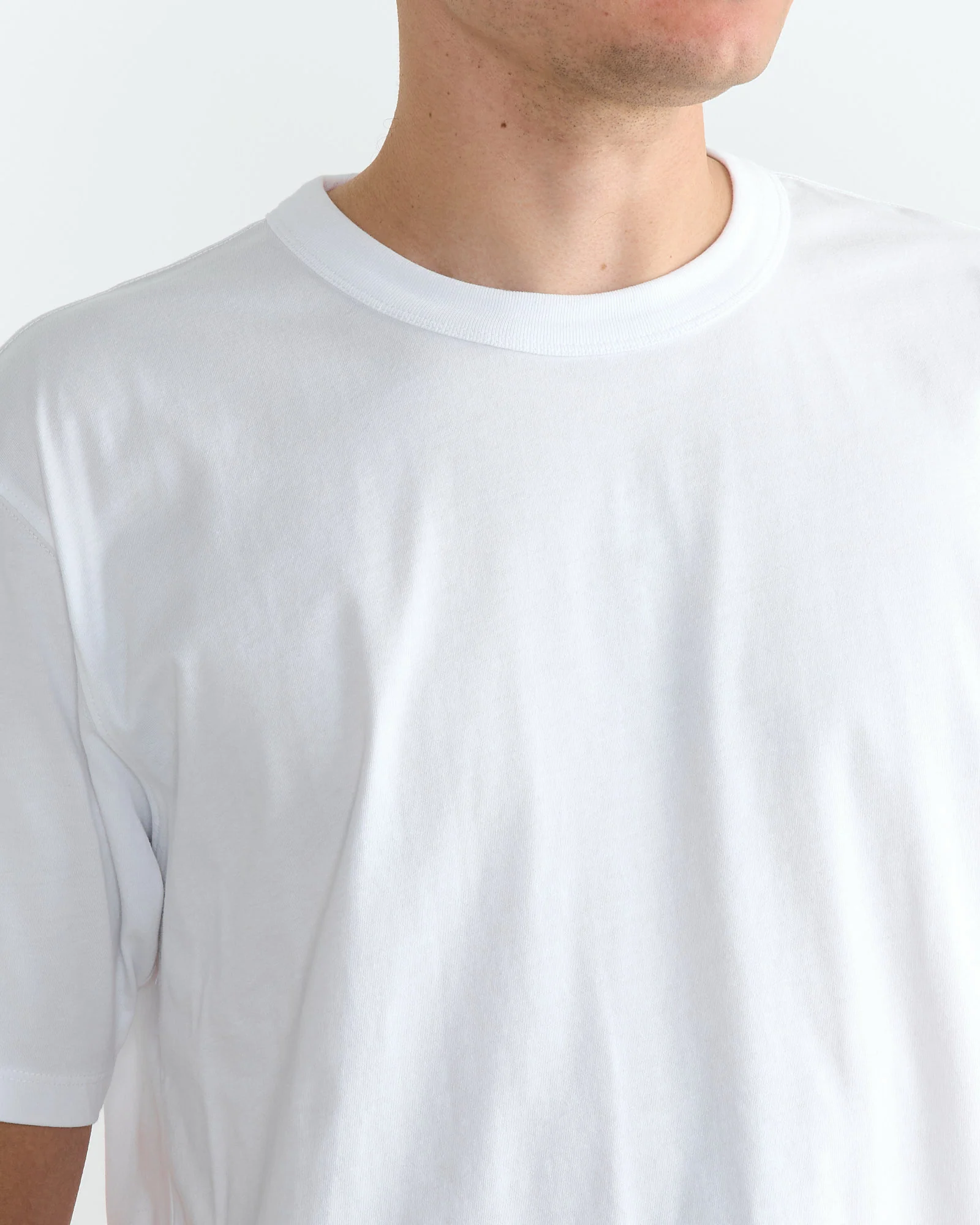 T-Shirt in White - Image 3