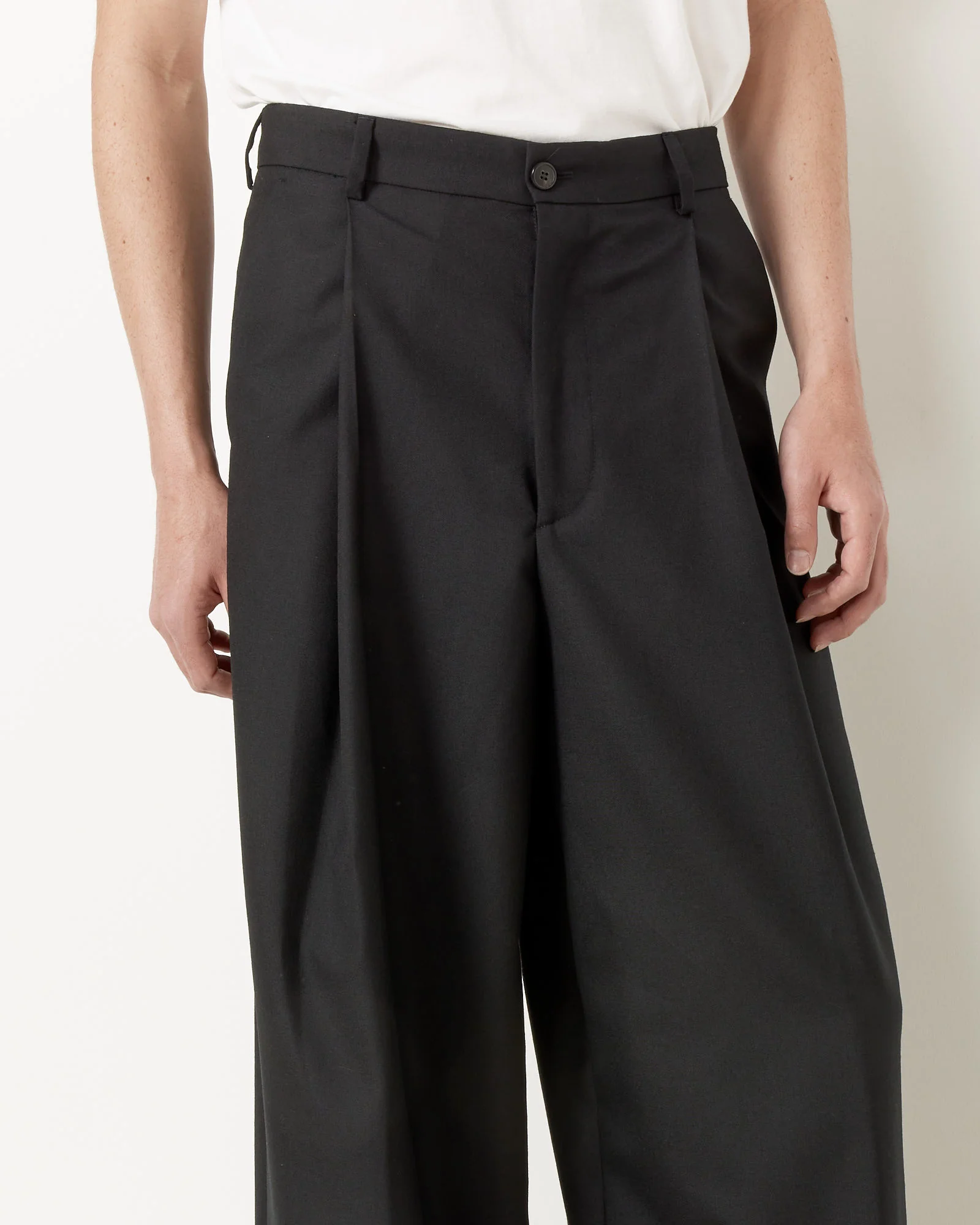 Wide Leg Tailored Pant in Black - Image 5