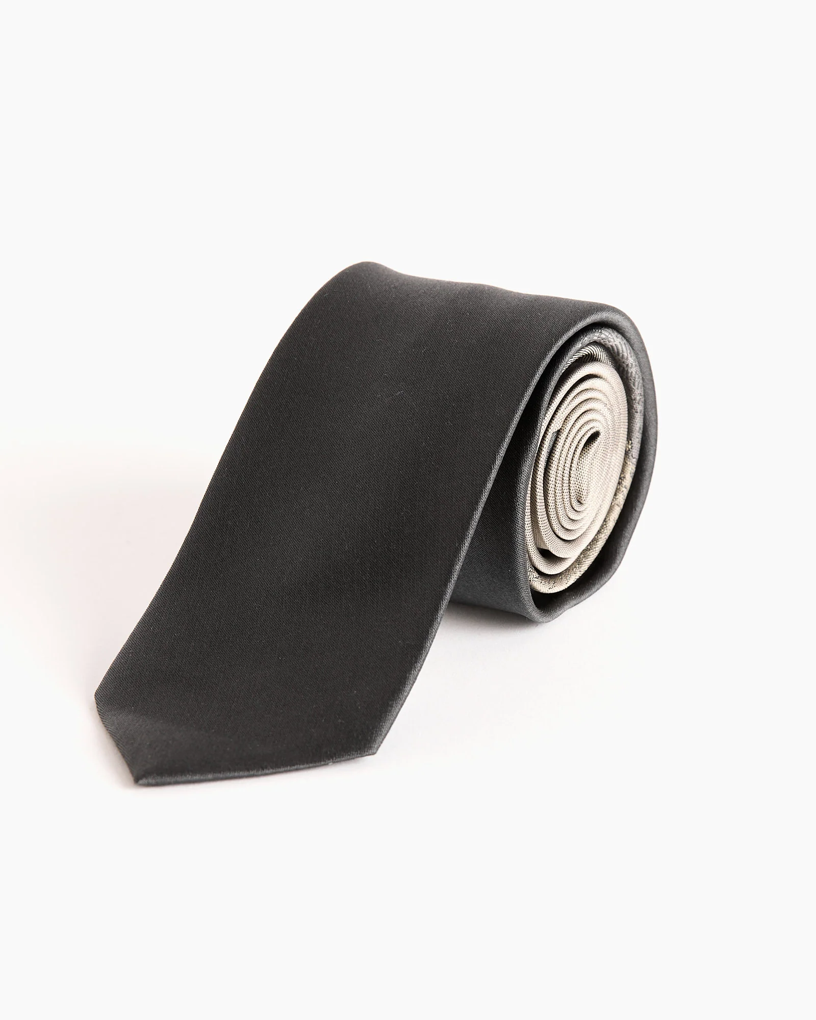 Tie in Anthracite