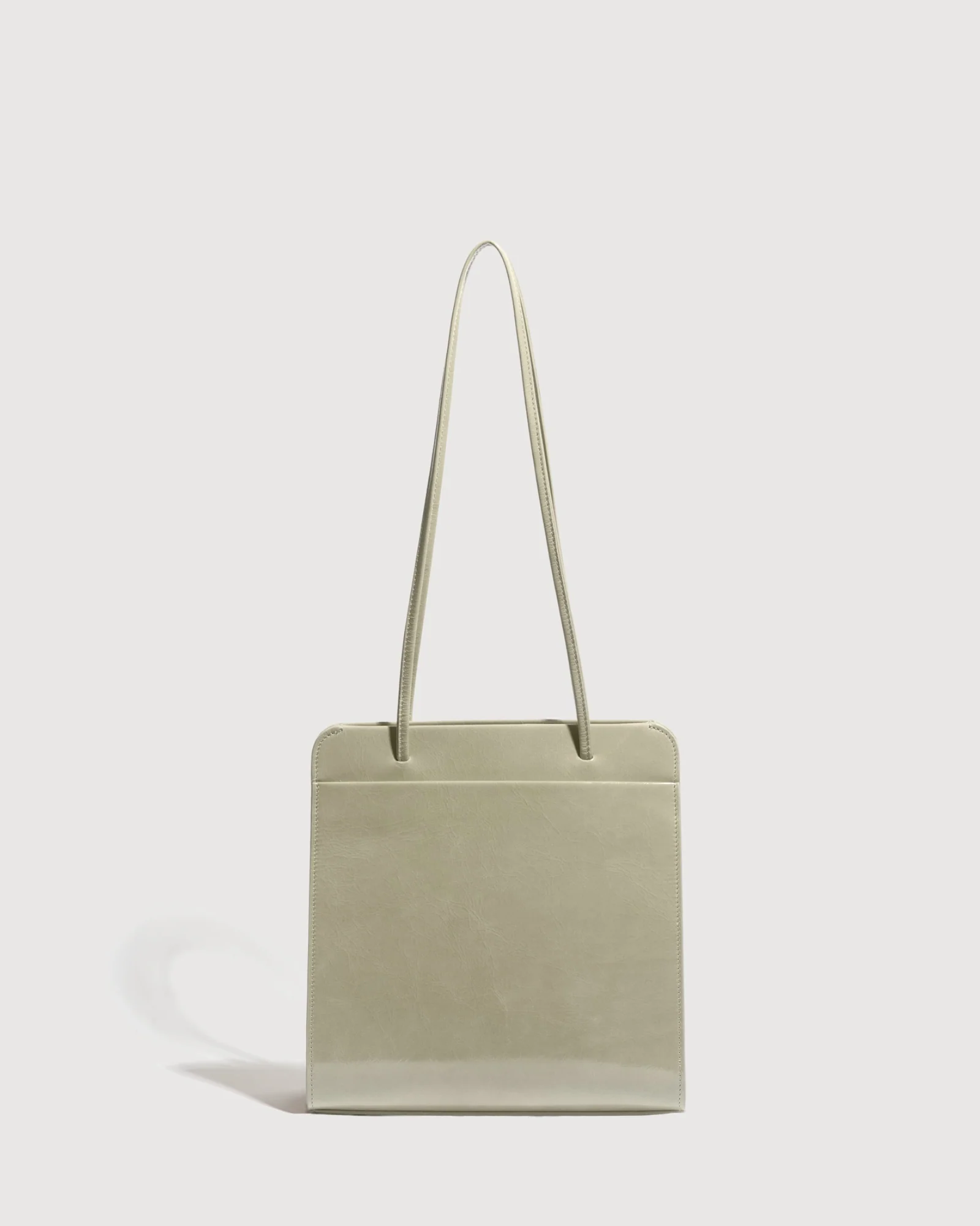 Lisse Bag in Oyster Glossy Wrinkled - Image 2