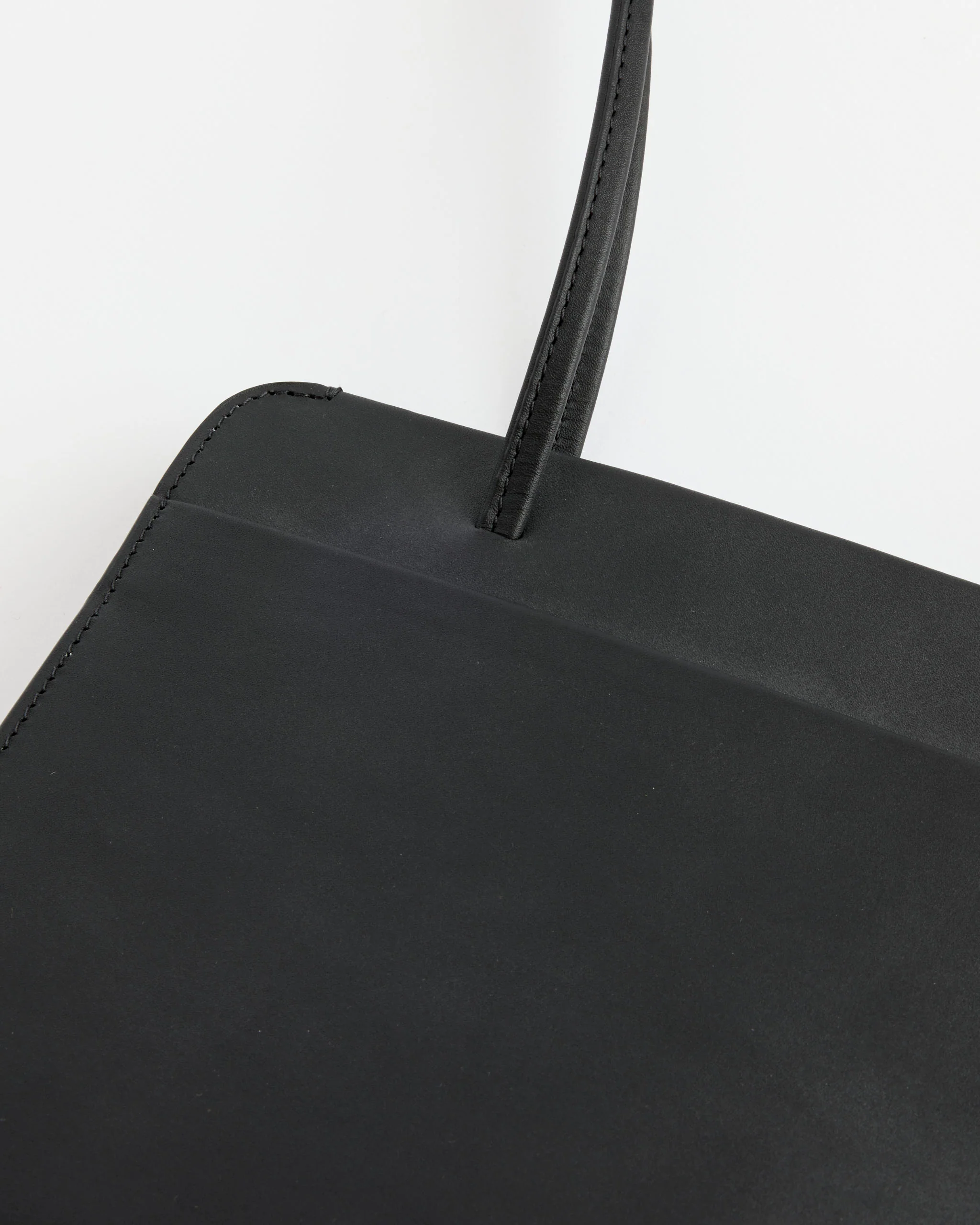 Lisse Bag in Noir - Image 3