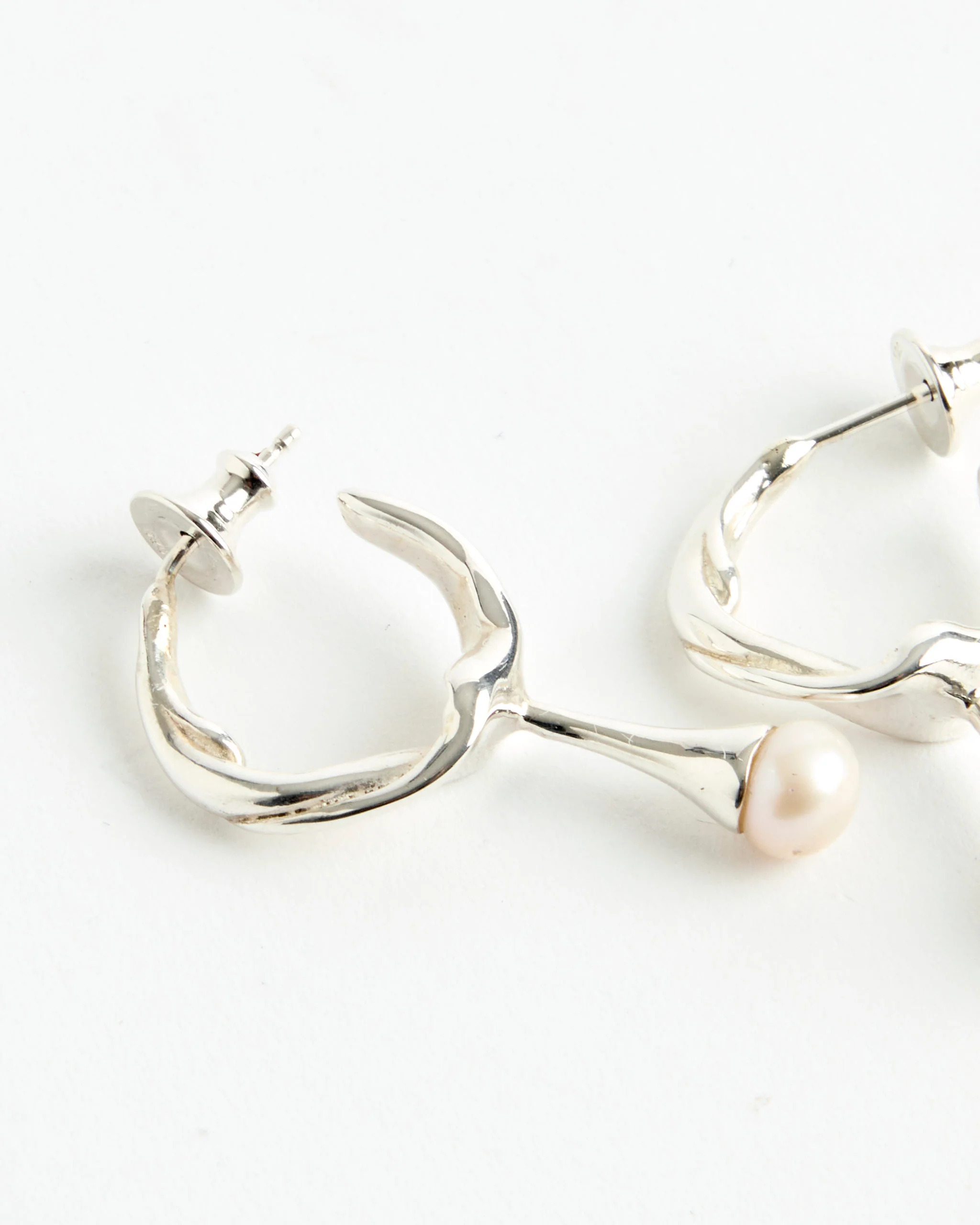 Twist Perla Hoop in Sterling Silver - Image 2