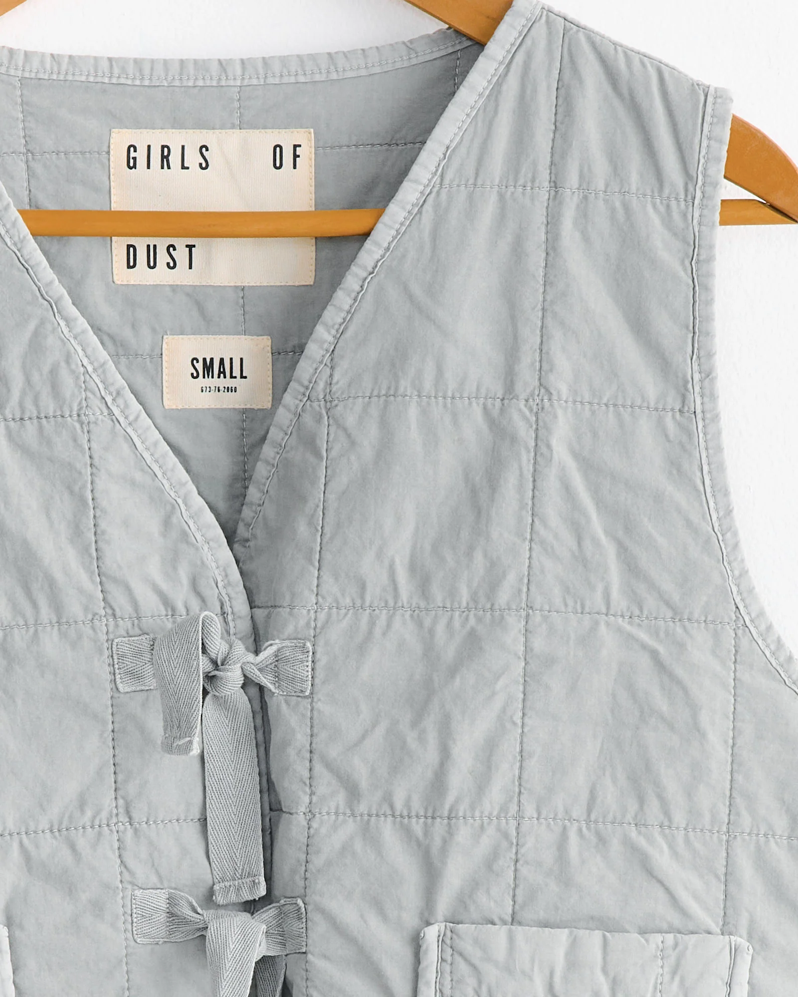 Life Vest in Oyster - Image 2