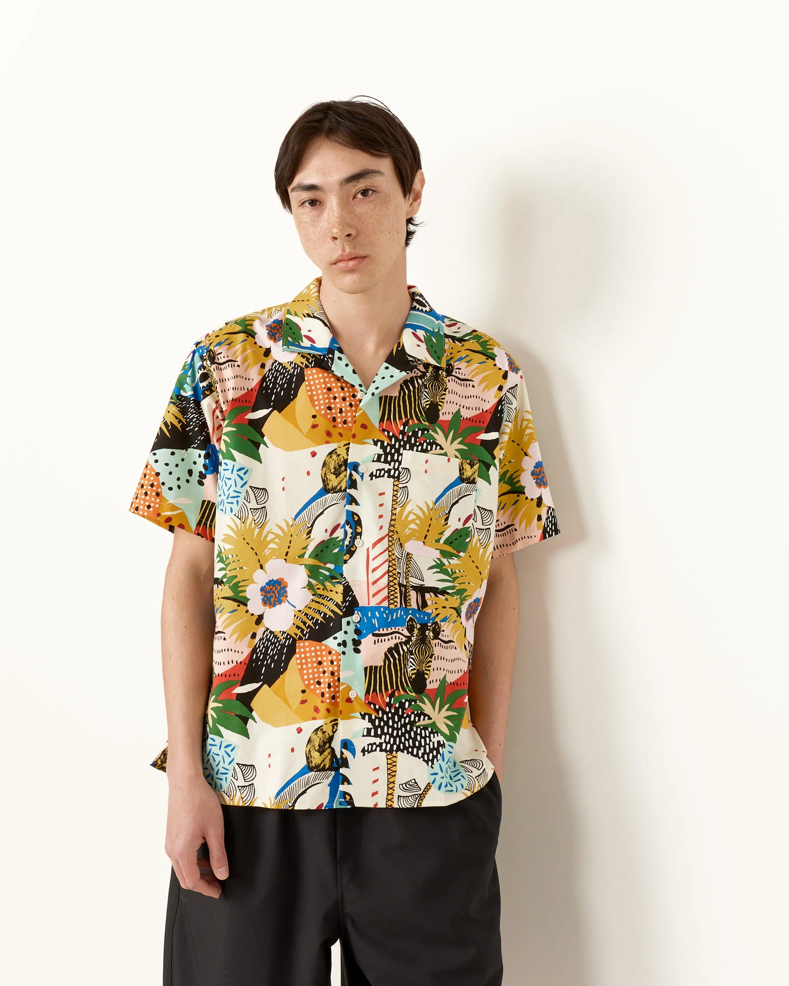 Short Sleeve Camp Shirt in Disco Oasis - Image 4