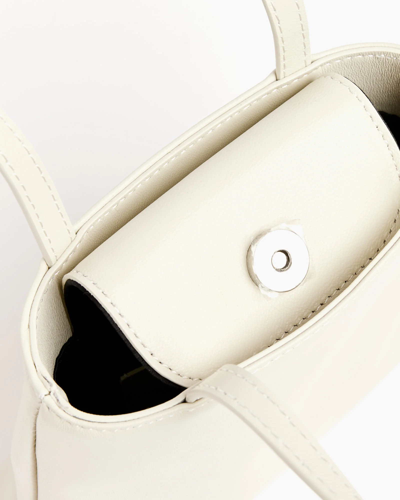 Little Leather Bag - Image 4
