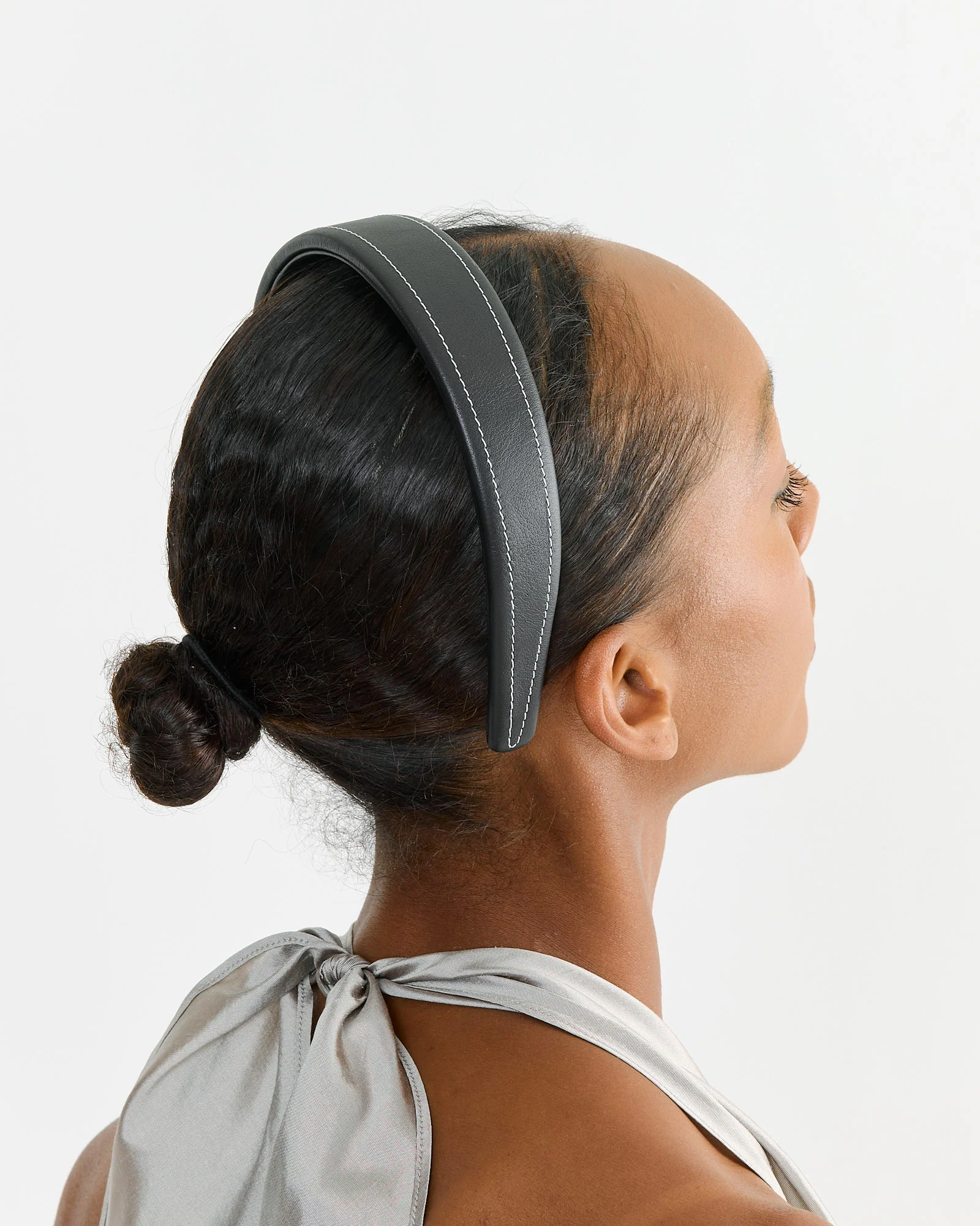 Viola Headband in Black - Image 2