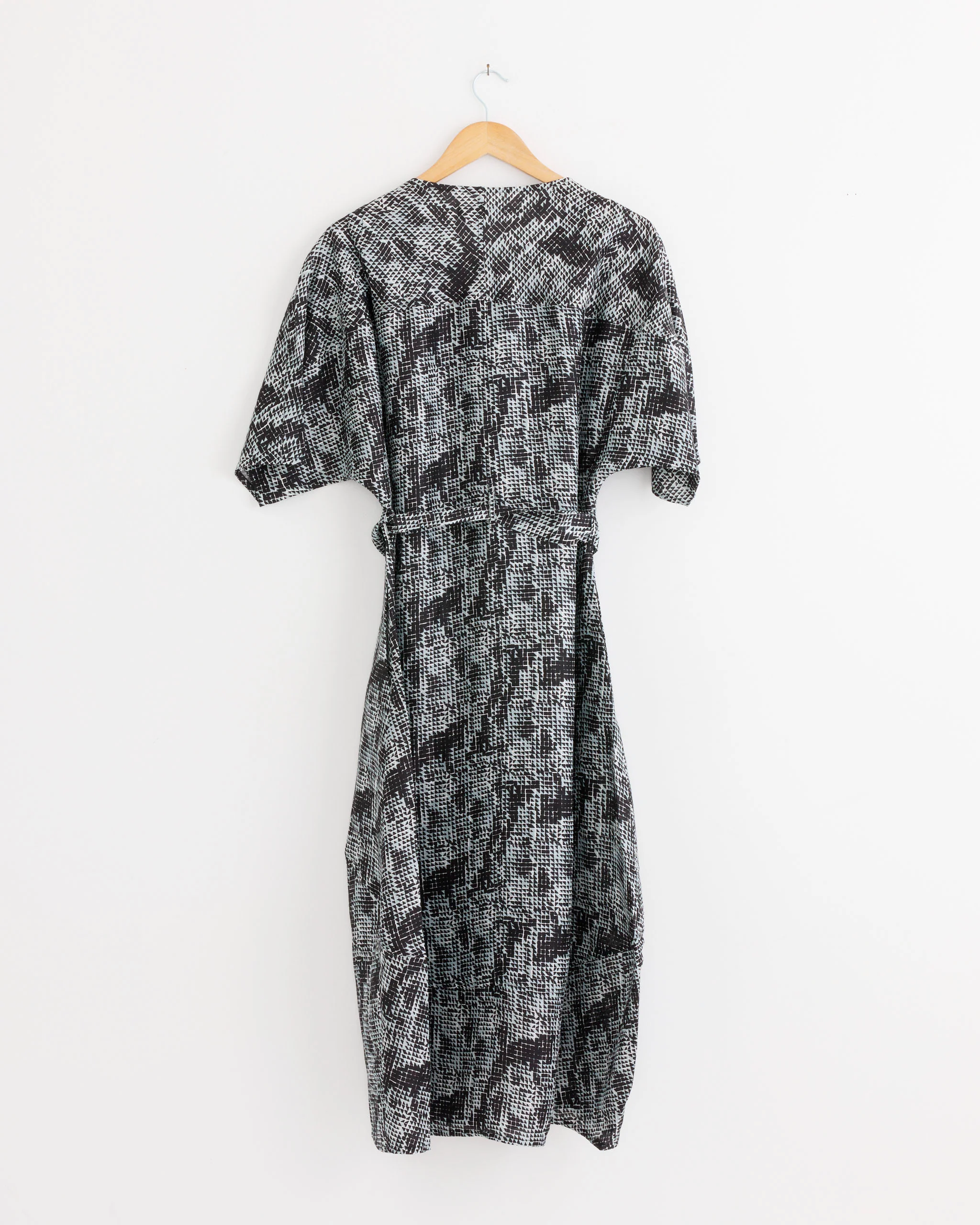 Fown Silk Dress in Jumping Gents - Image 2