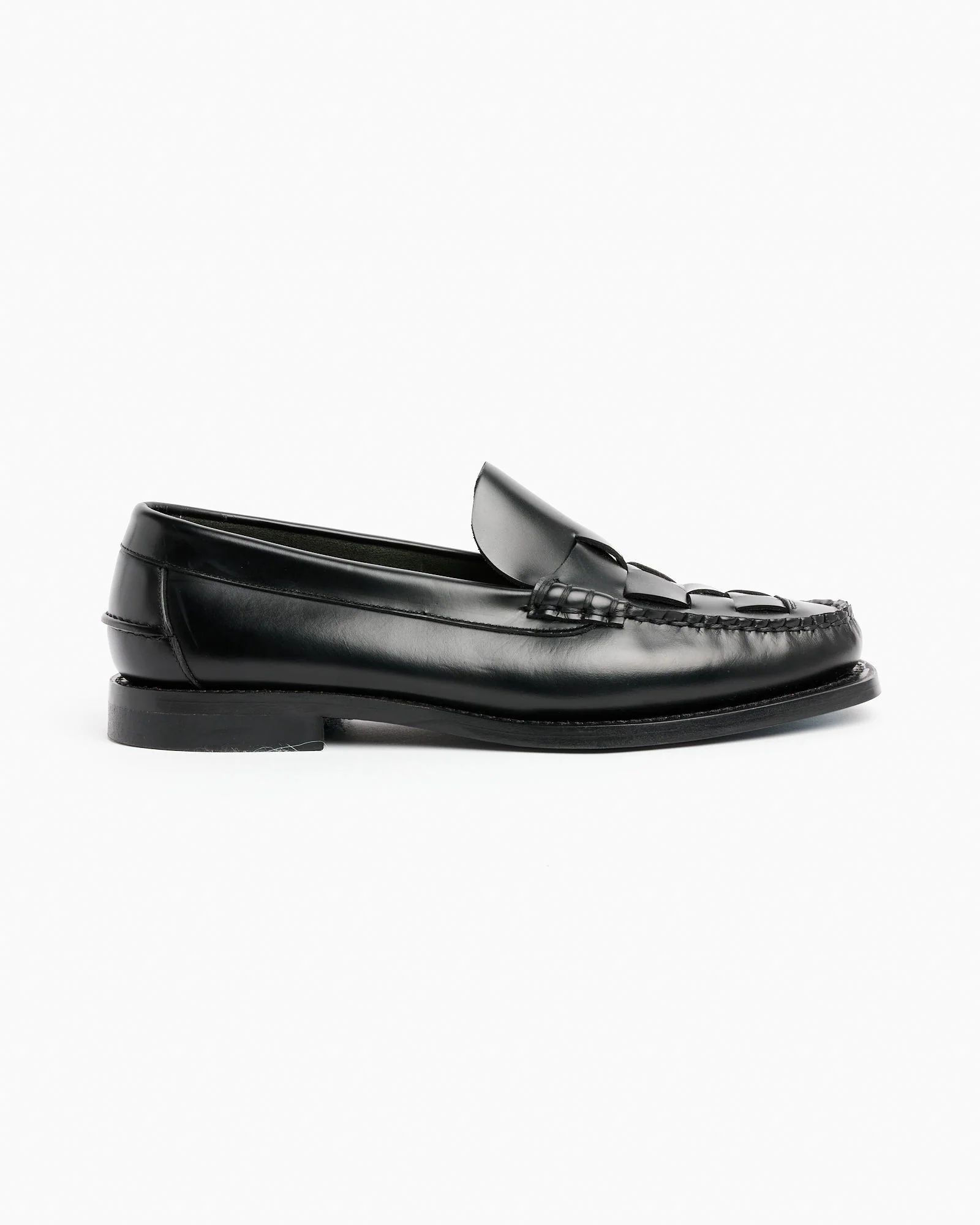 Nombela Loafer in Black