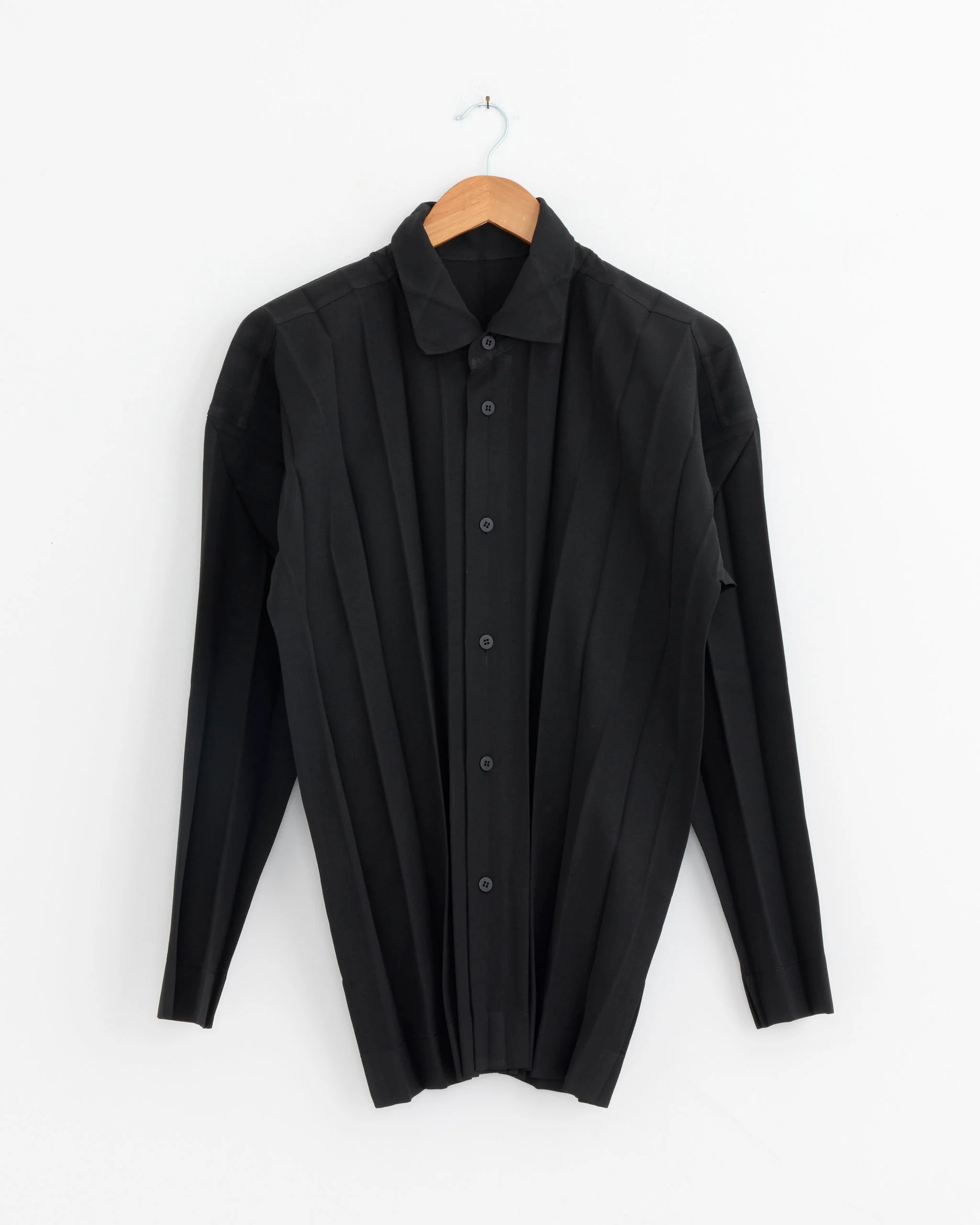 Edge Ensemble Shirt in Black