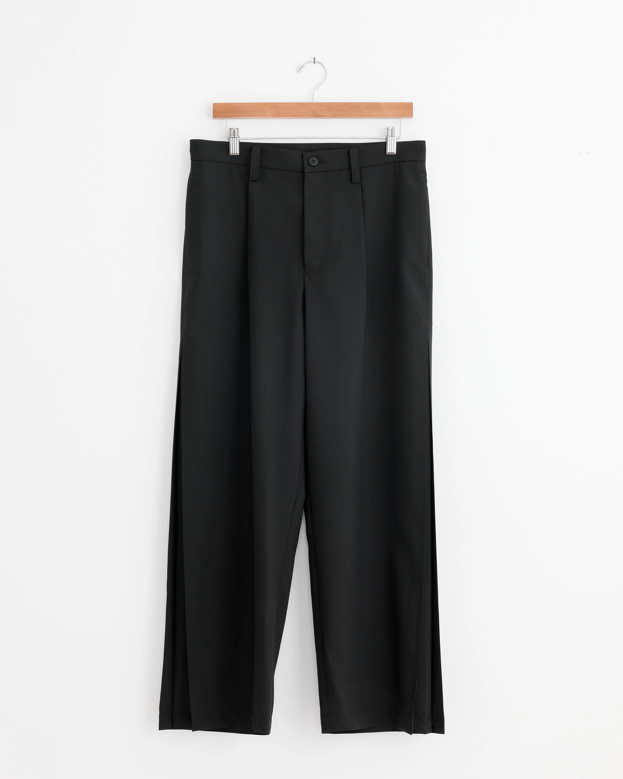 Wings Trouser in Black