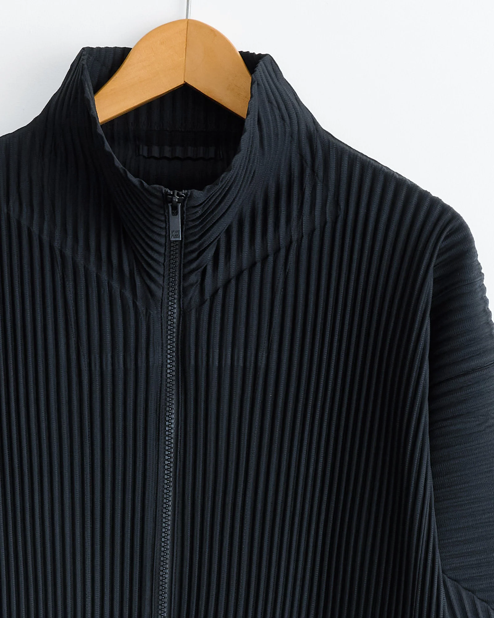 Basics Jacket in Black - Image 2