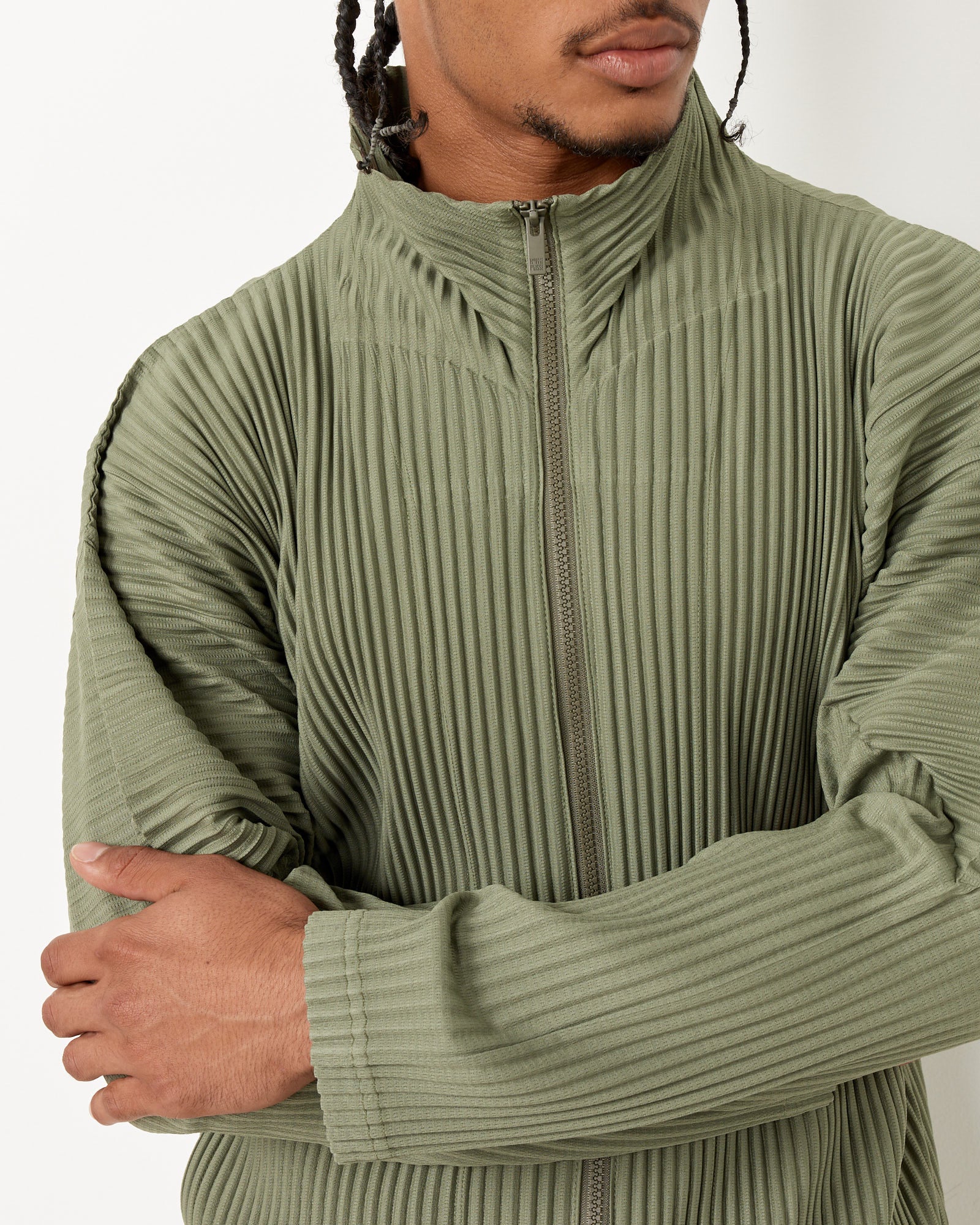 Color Pleats Jacket in Sage Green - Image 3