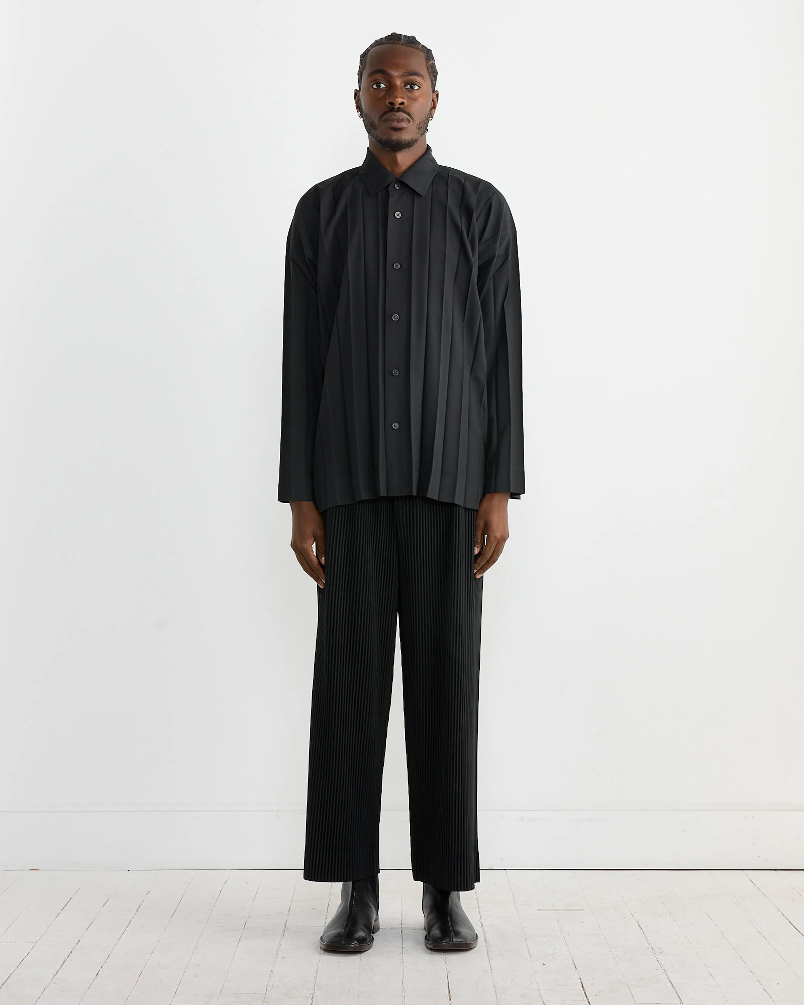Edge Shirt in Black - Image 2