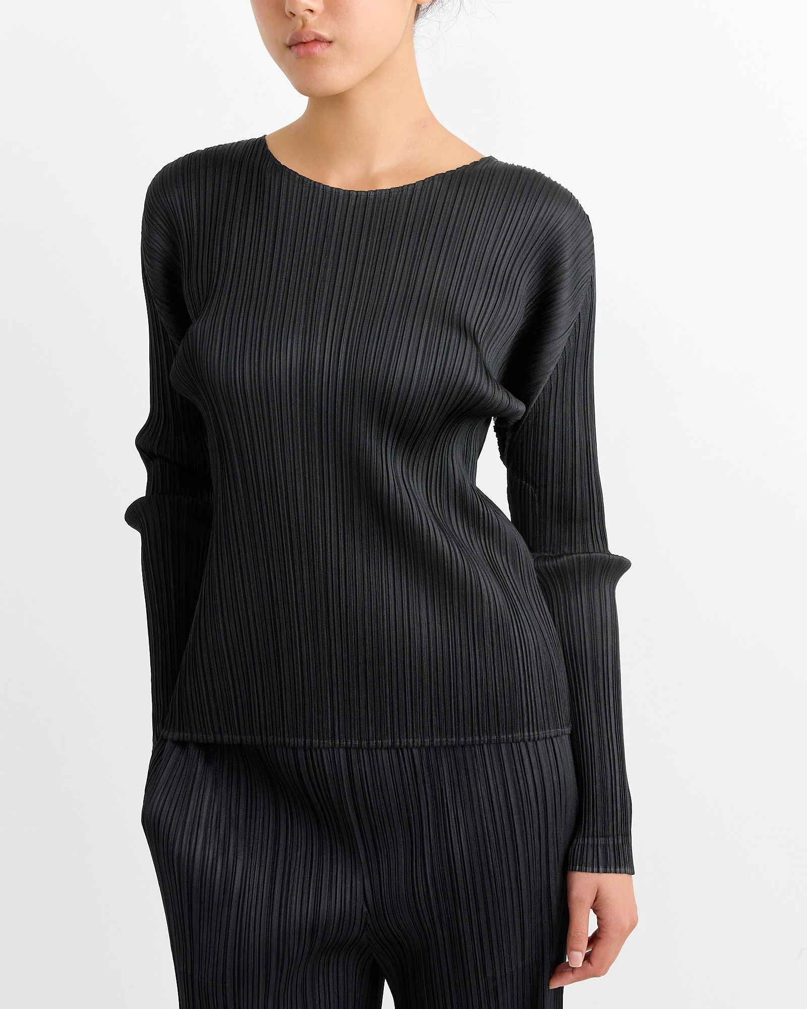 MC Sept Top in Black - Image 4