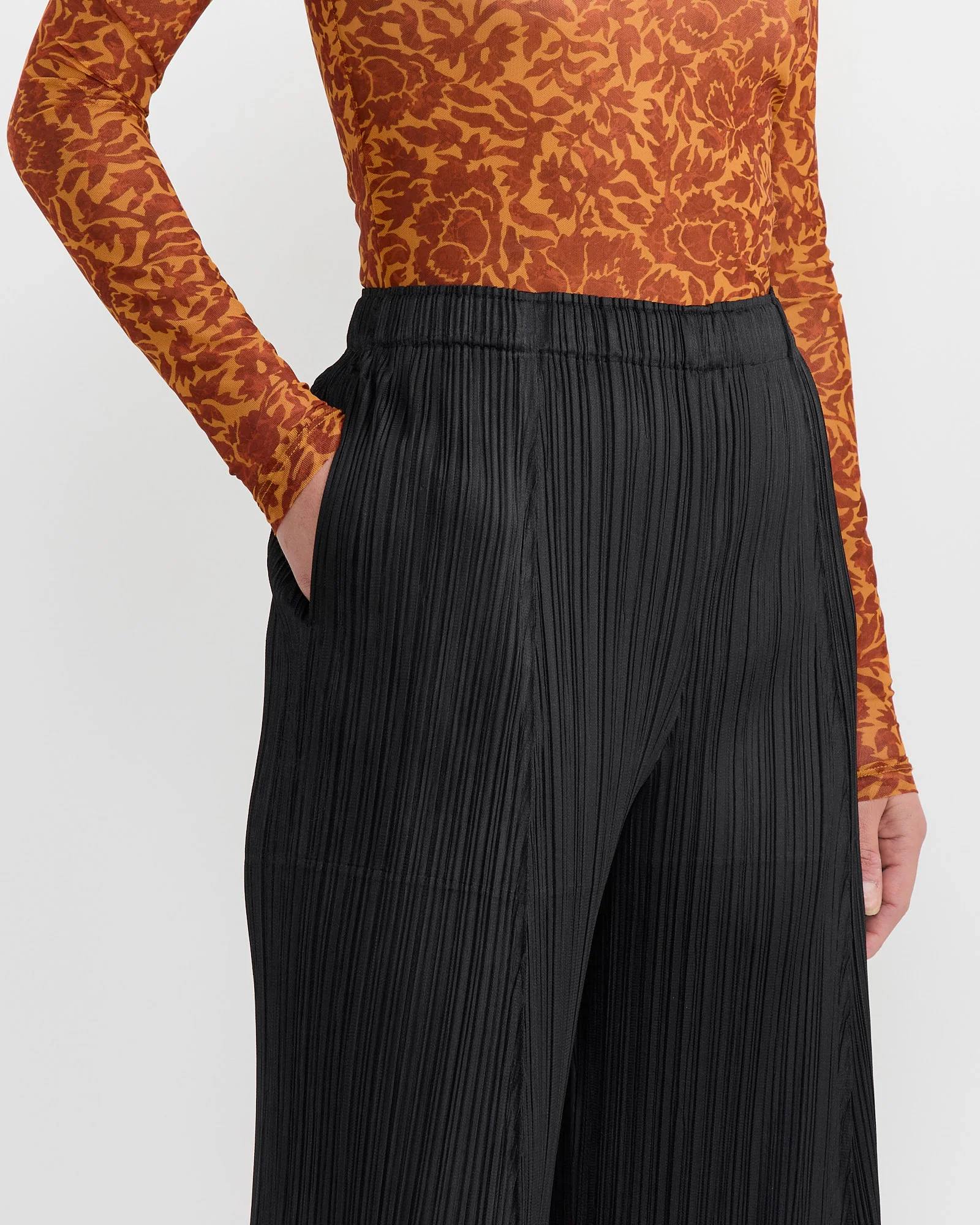Thicker Bottoms 1 in Black - Image 4