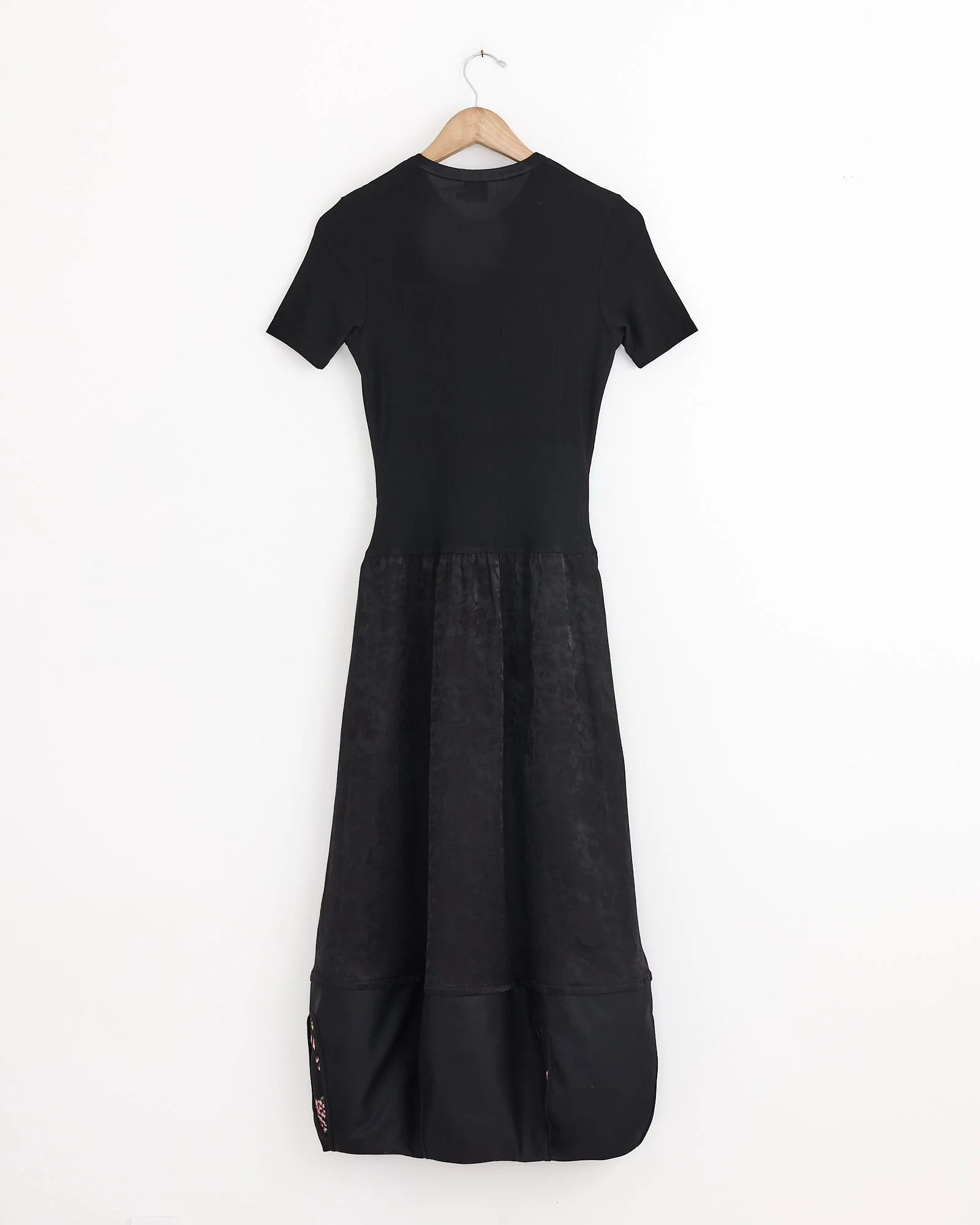 Rattle Dress in Black - Image 4