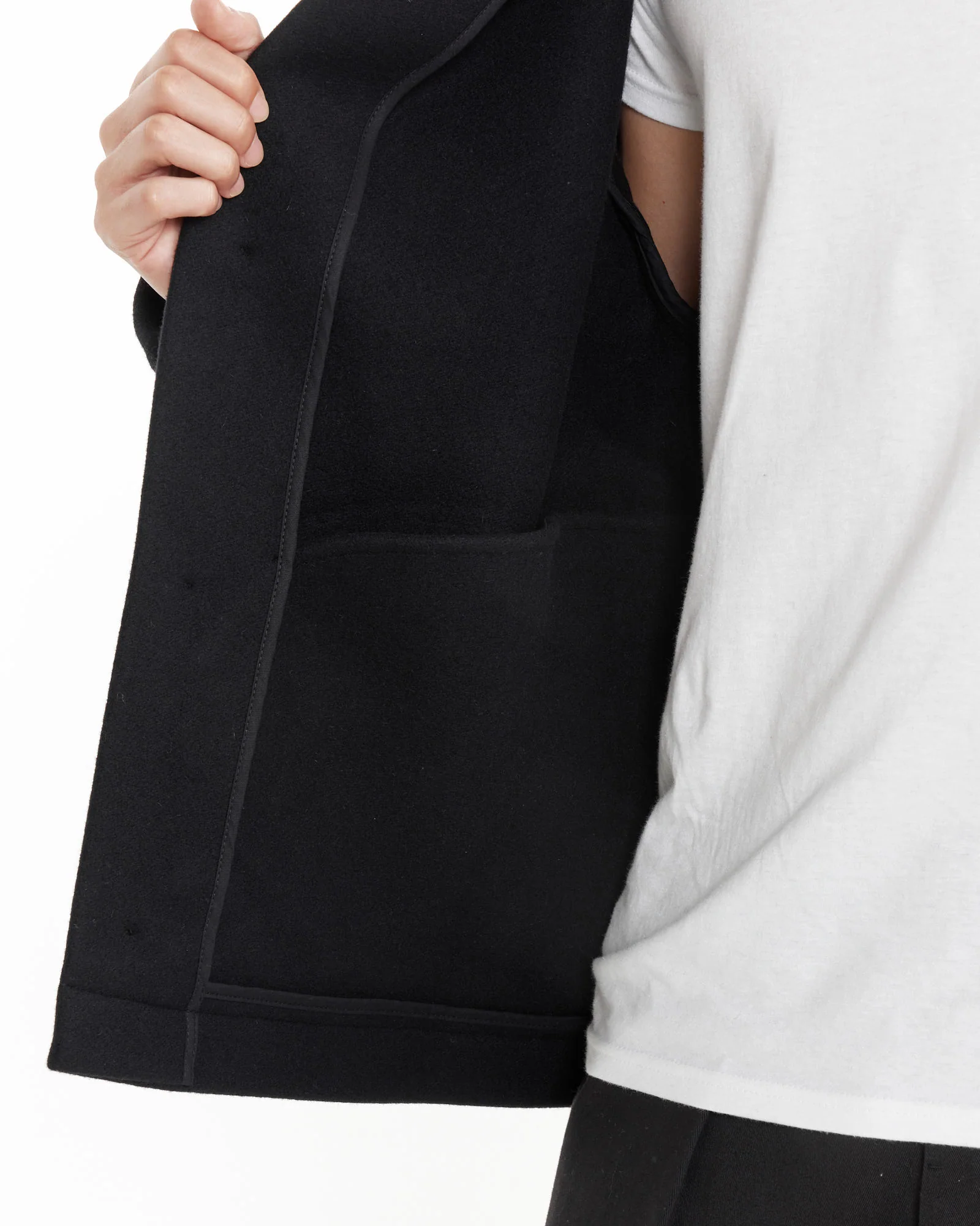Le Manteau Court Coat in Black - Image 4