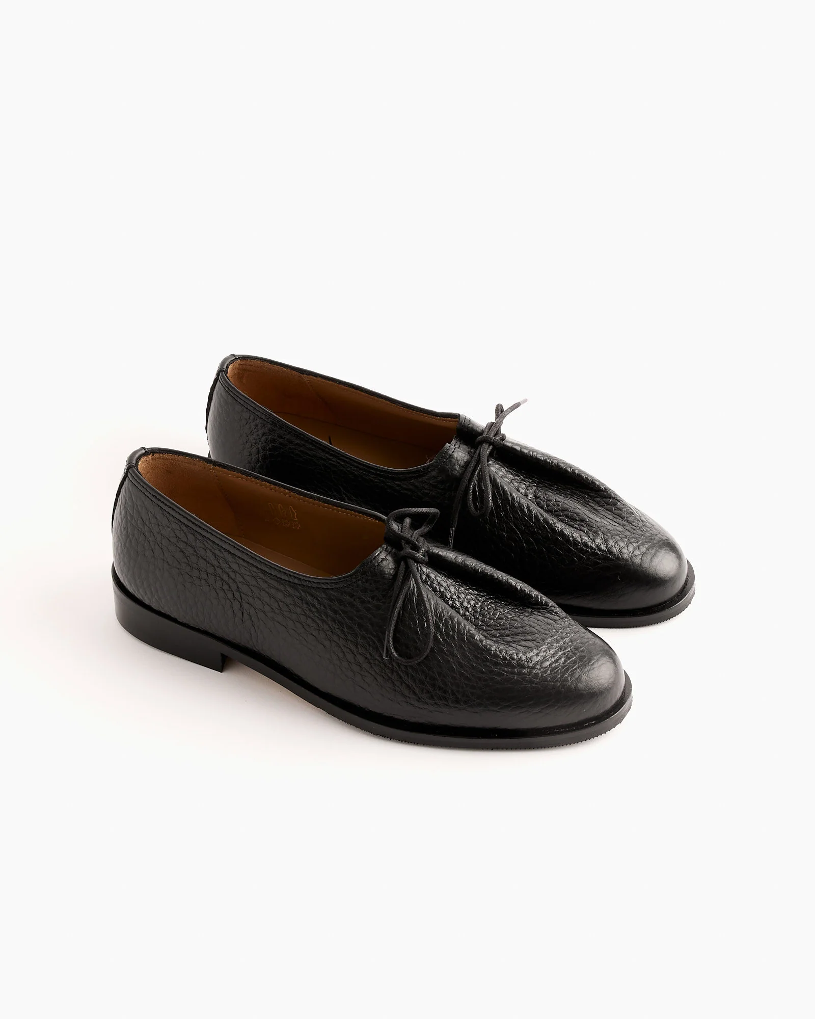 Matt Kilt New Grained Calf Leather Shoe in Black - Image 2