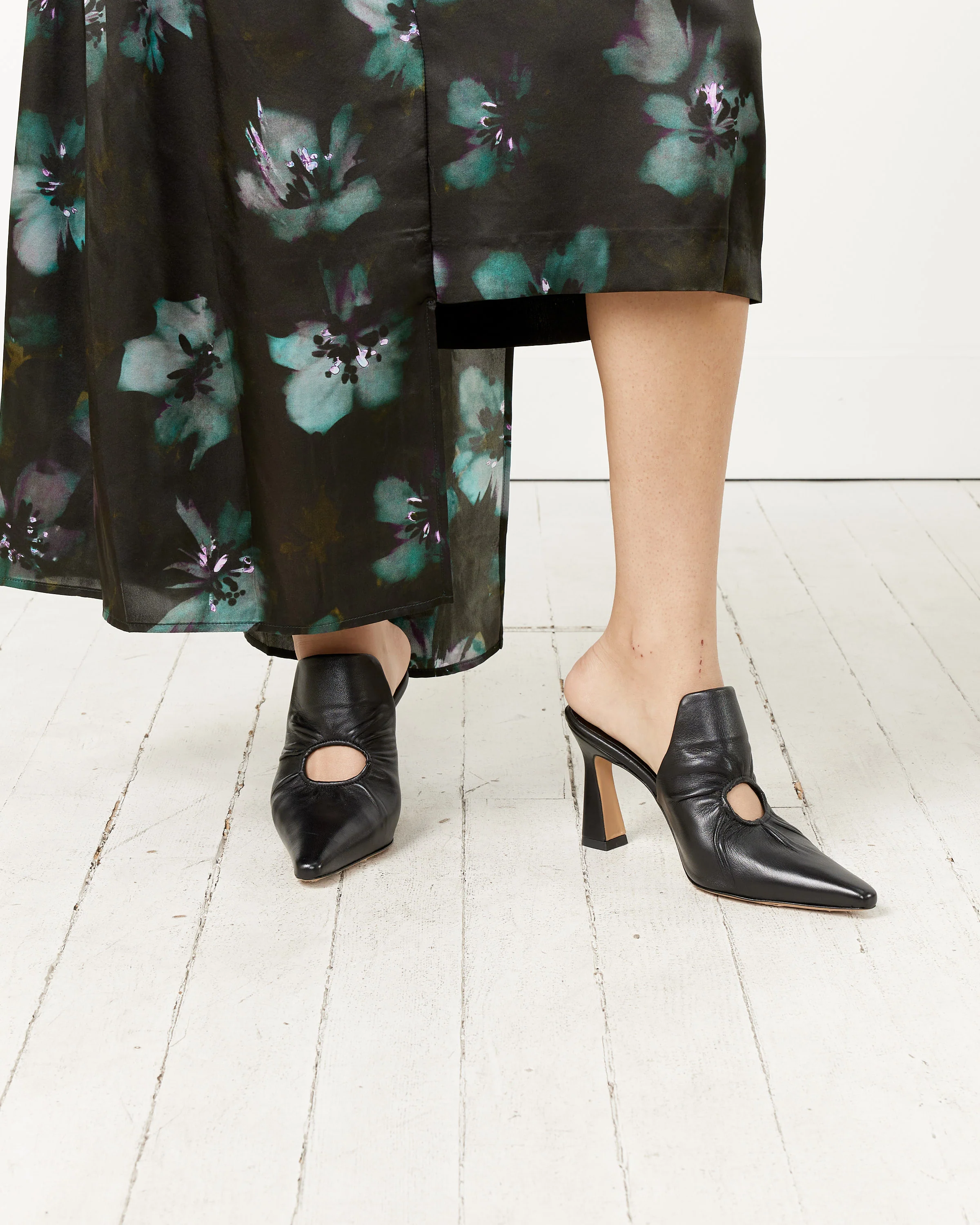 Aga Mule Black - Image 2