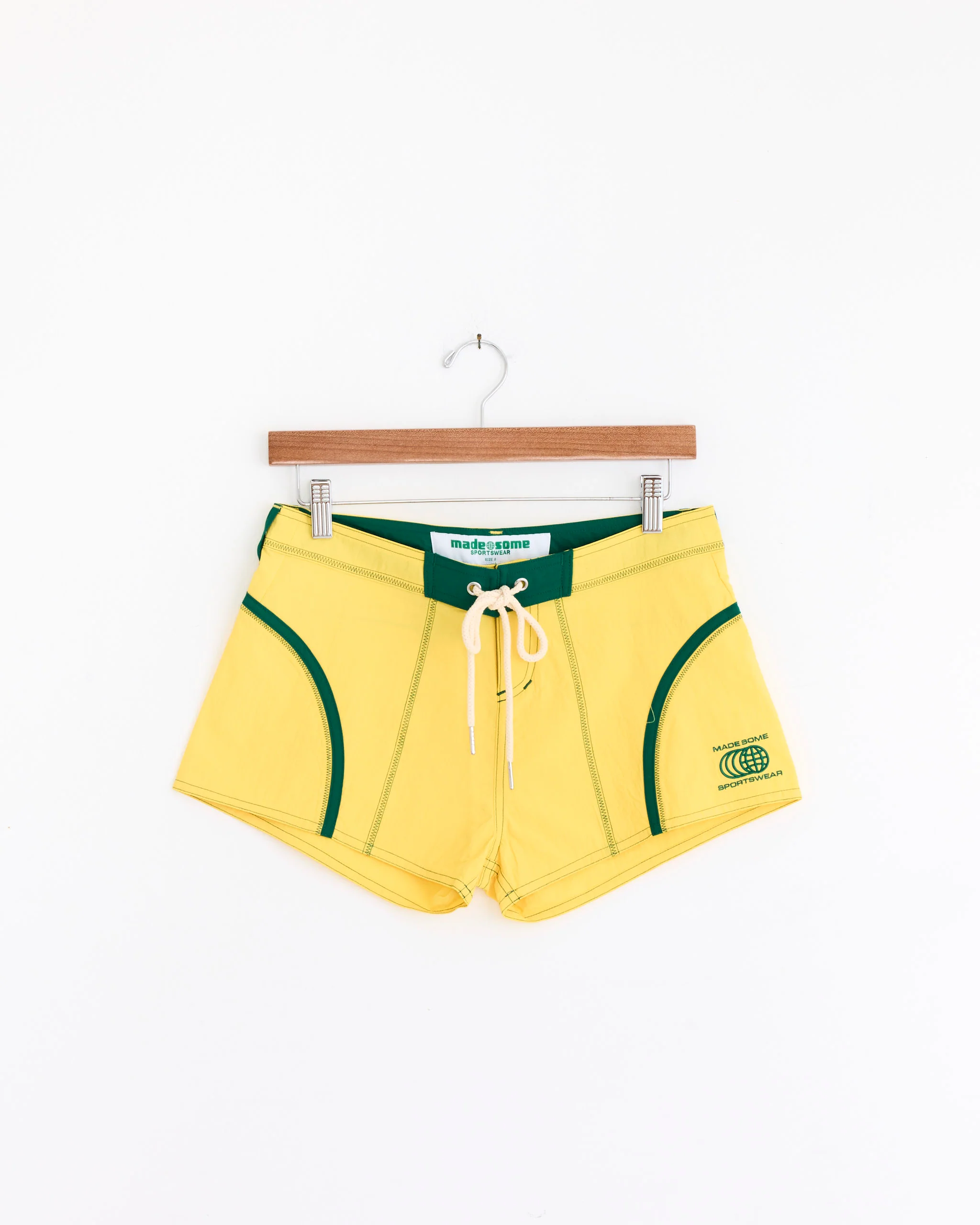 Short Shorts in Yellow/Green