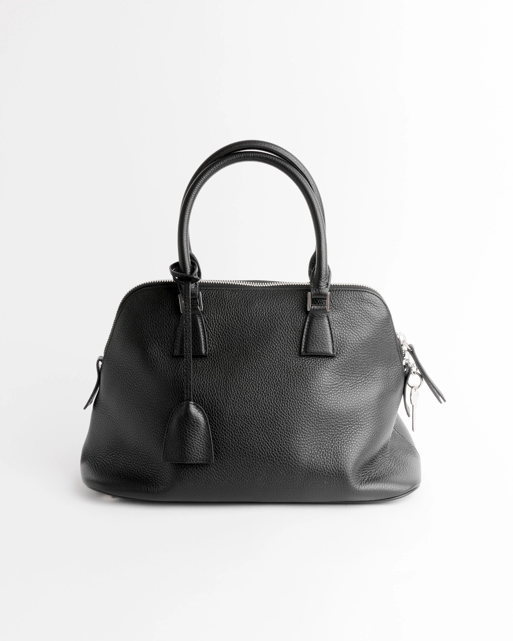 5AC Soft Medium Bag in Black - Image 2