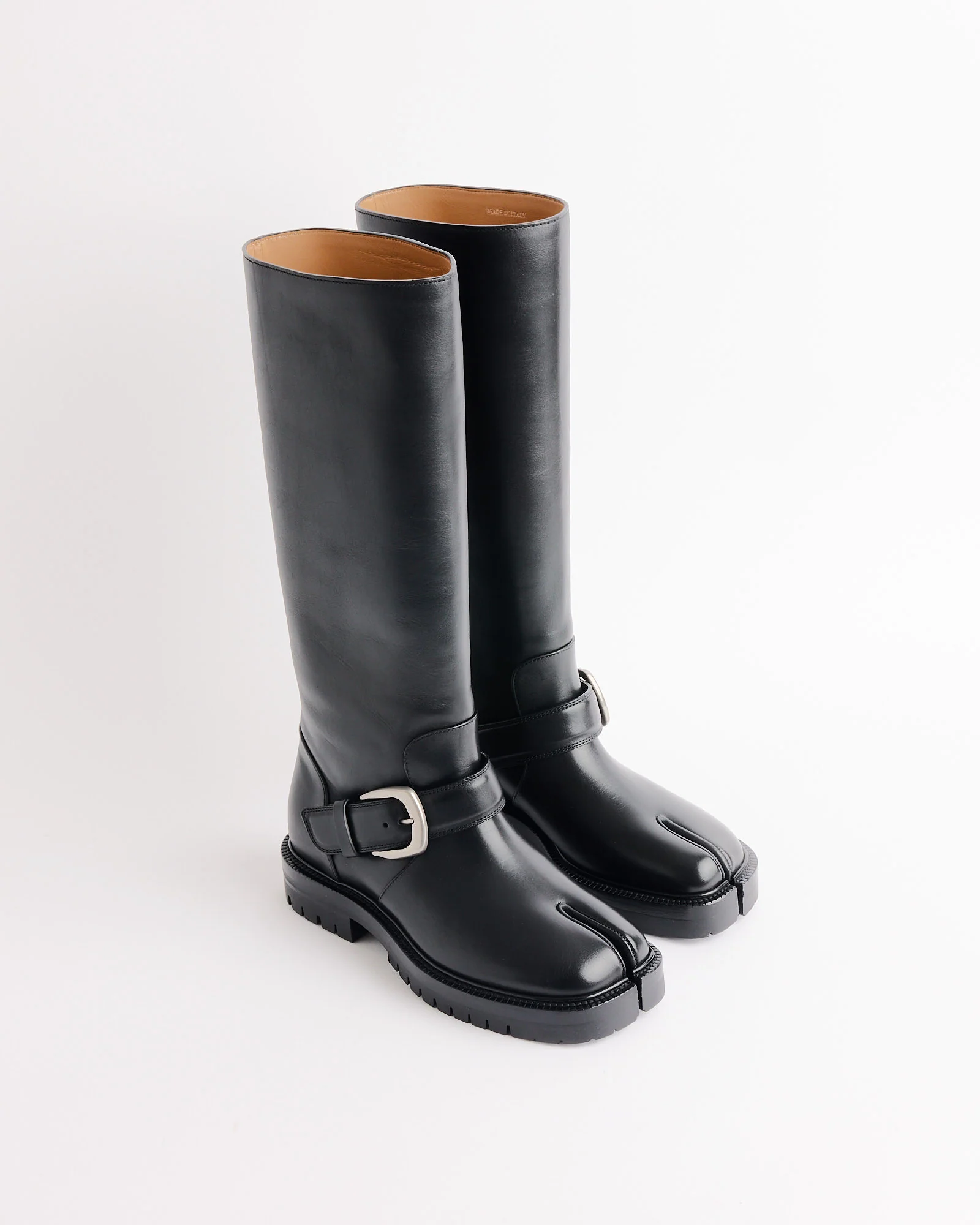 Tabi County Knee Boot in Black - Image 2