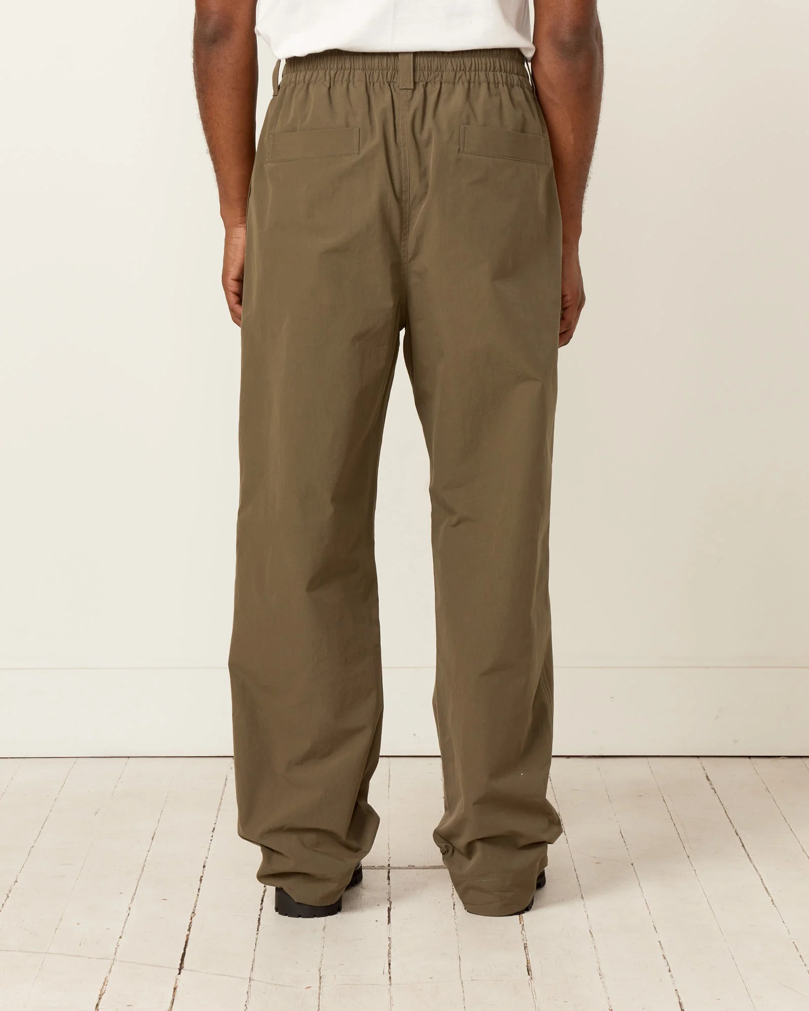 Pull On Trouser in Khaki Green - Image 4