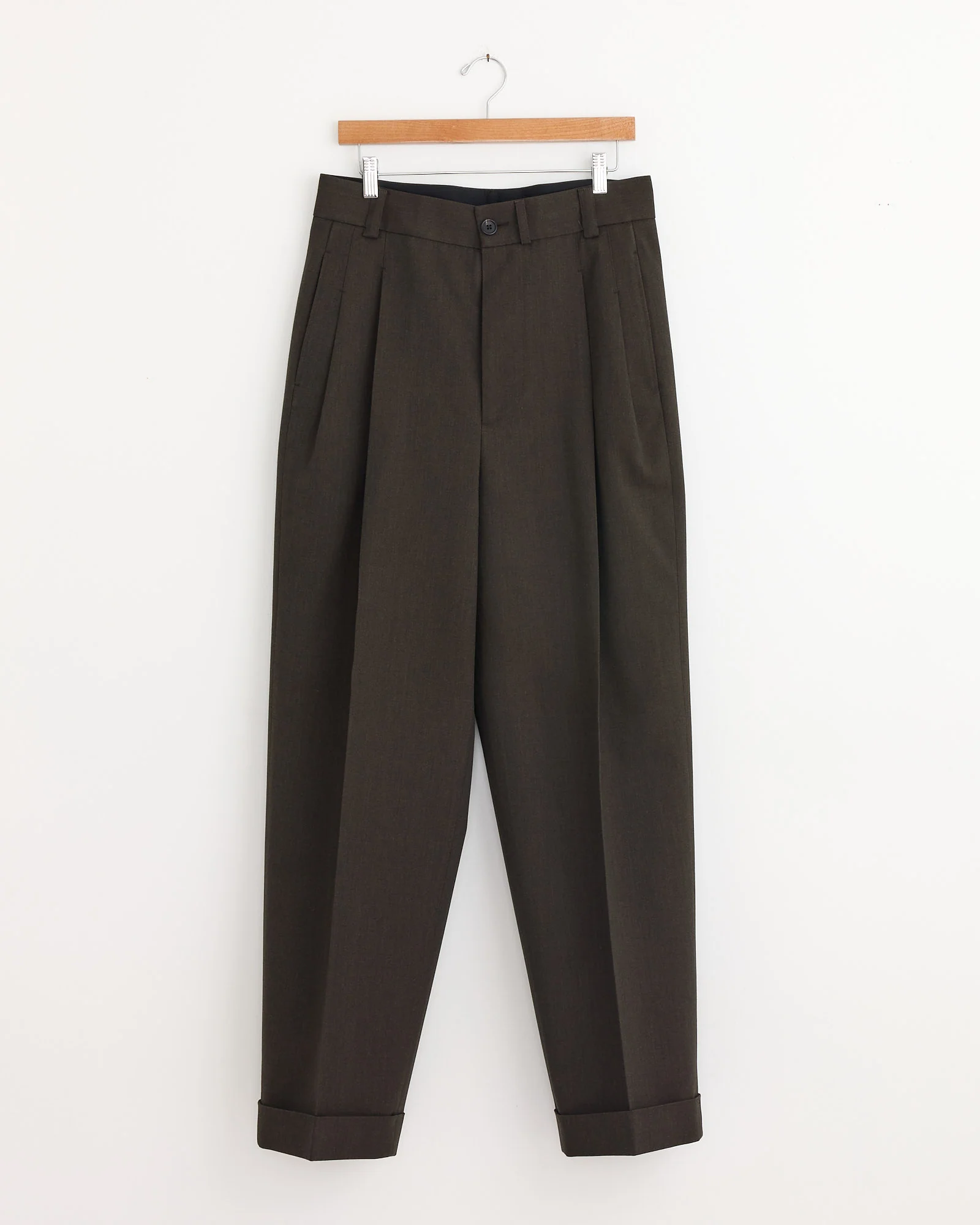 Stitch Pleat Trouser in Khaki Brown