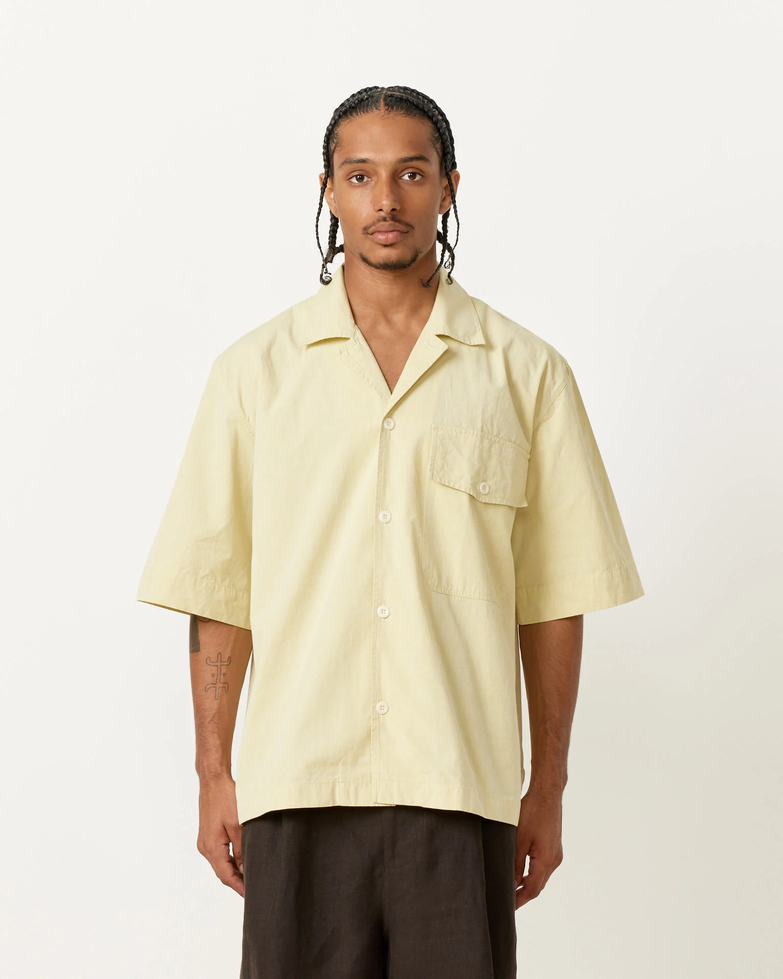 Flap Pocket Shirt in Pale Yellow