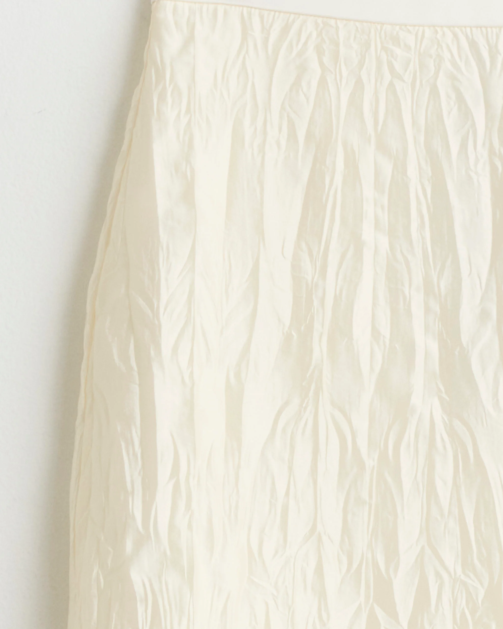 Crinkled Midi Skirt in Ivory - Image 3