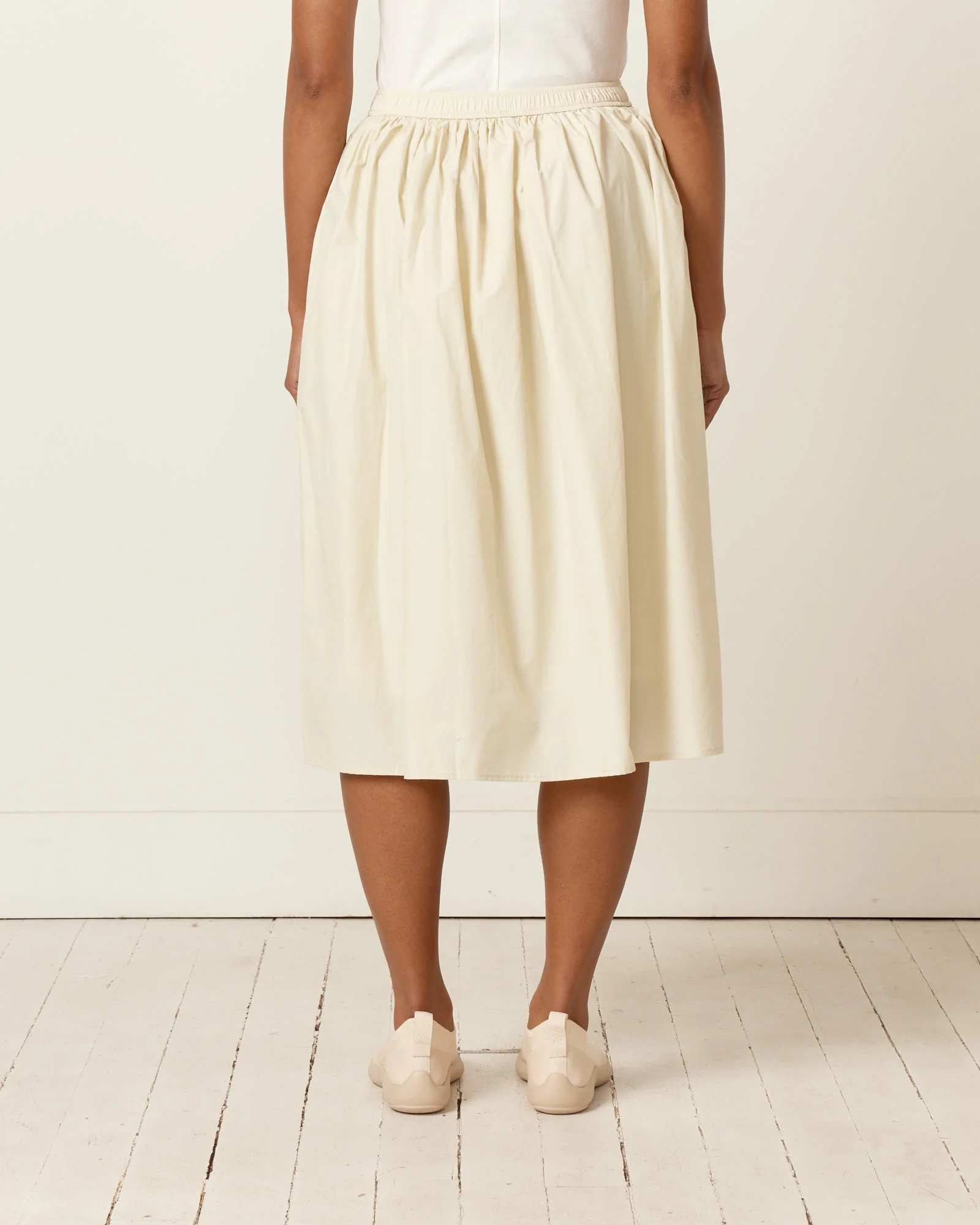 Gathered Midi Skirt in Cream - Image 5