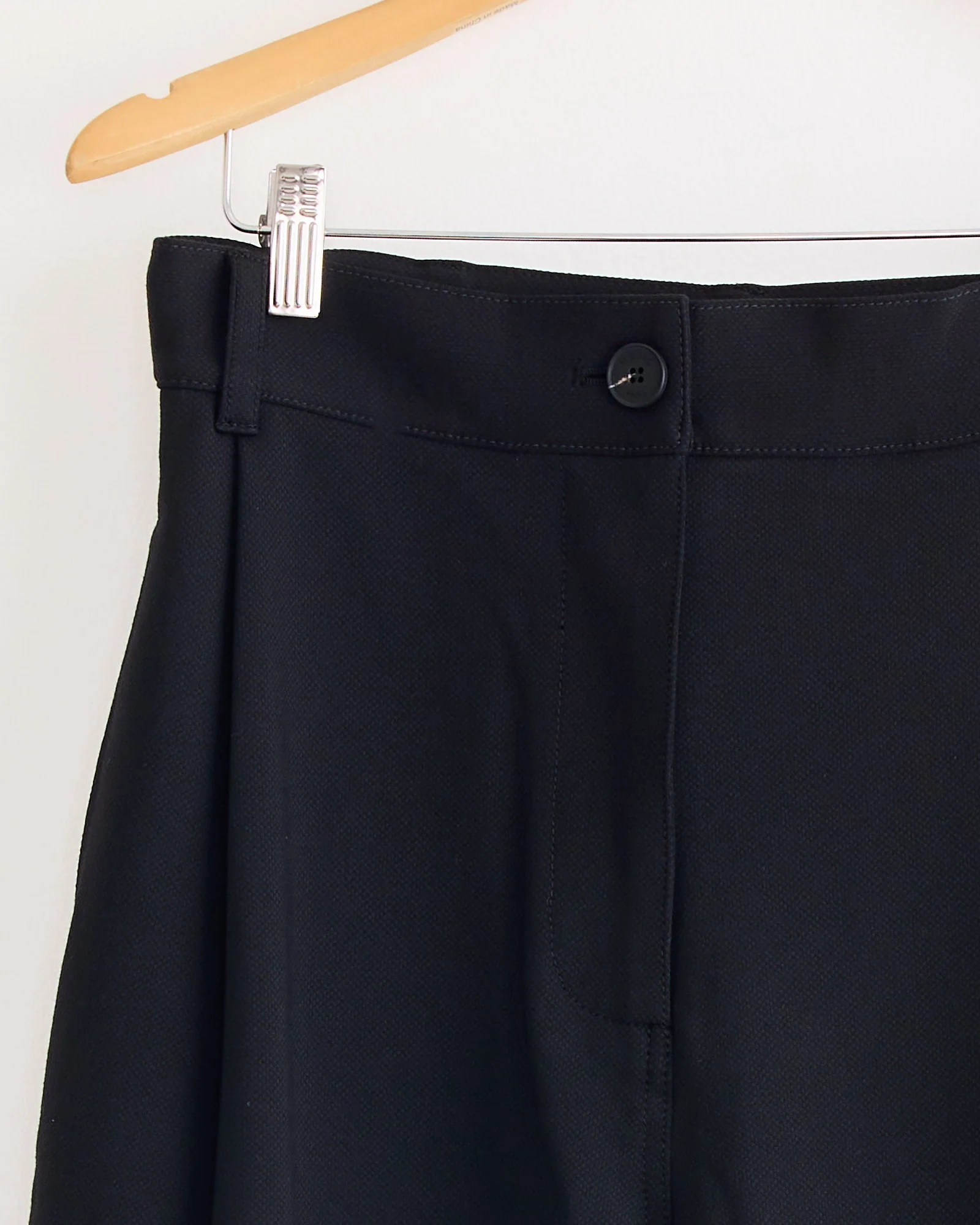 Pleated Barrel Leg Pant in Black - Image 2