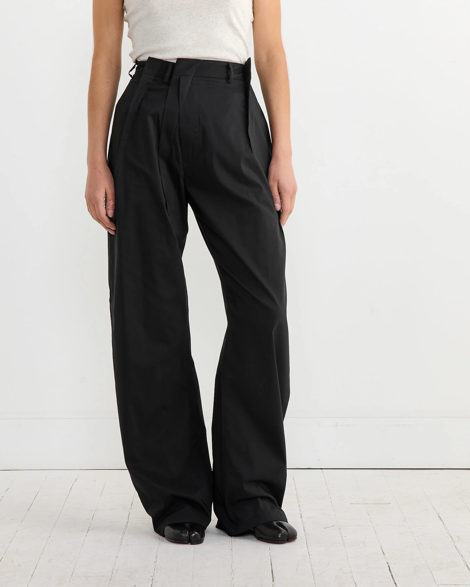 Pant in Black - Image 2
